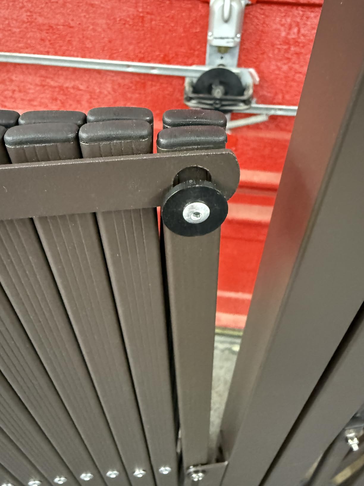 213” Wide Expandable Retractable Driveway Gate for Outdoor, Metal Fence Barrier with Lockable Foot Casters, 0-180° Rotatable Two-Segment Yard Garden Gate for Dog Security (213W×39.76H, Grey) customer photo 1