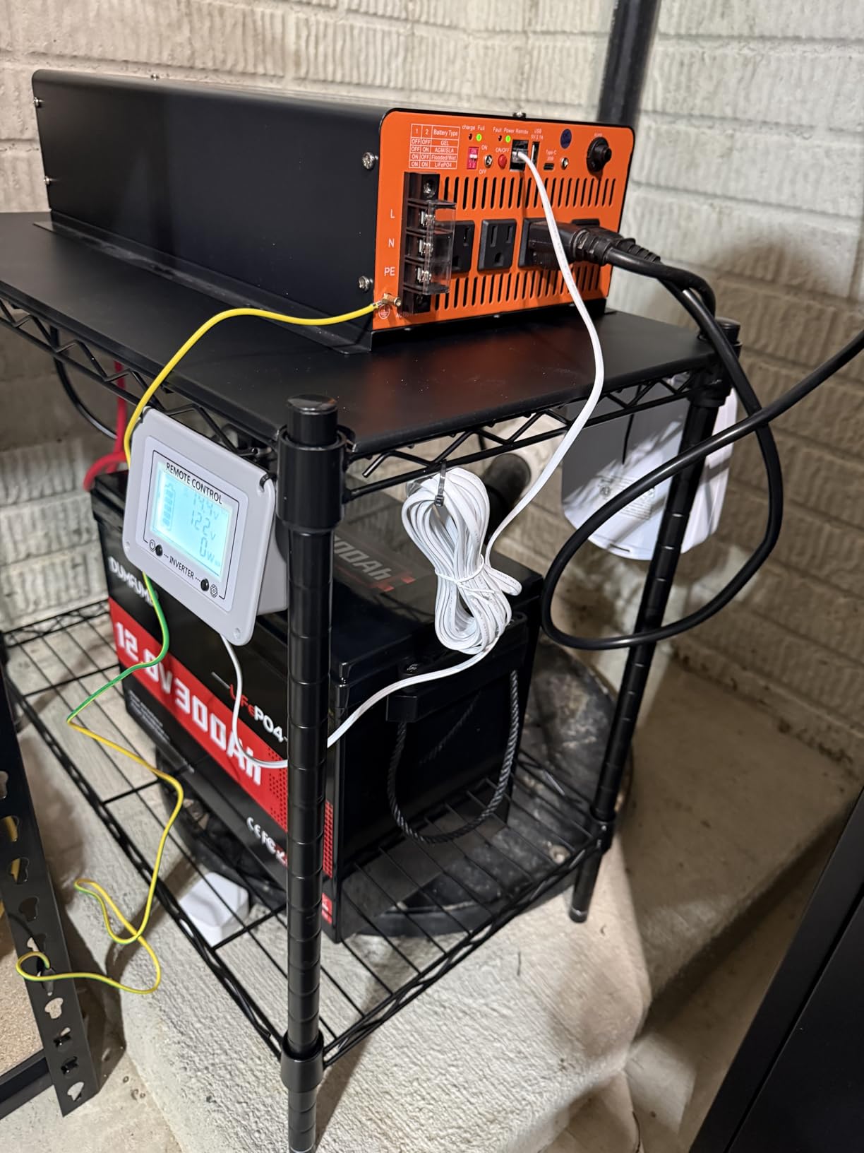 2500 Watt Sump Pump Battery Backup System, Pure Sine Wave Output, Professional Backup System in The Event of a Power Outage, Remote Controller with LCD Screen, Automatic Grid and Battery customer photo 2