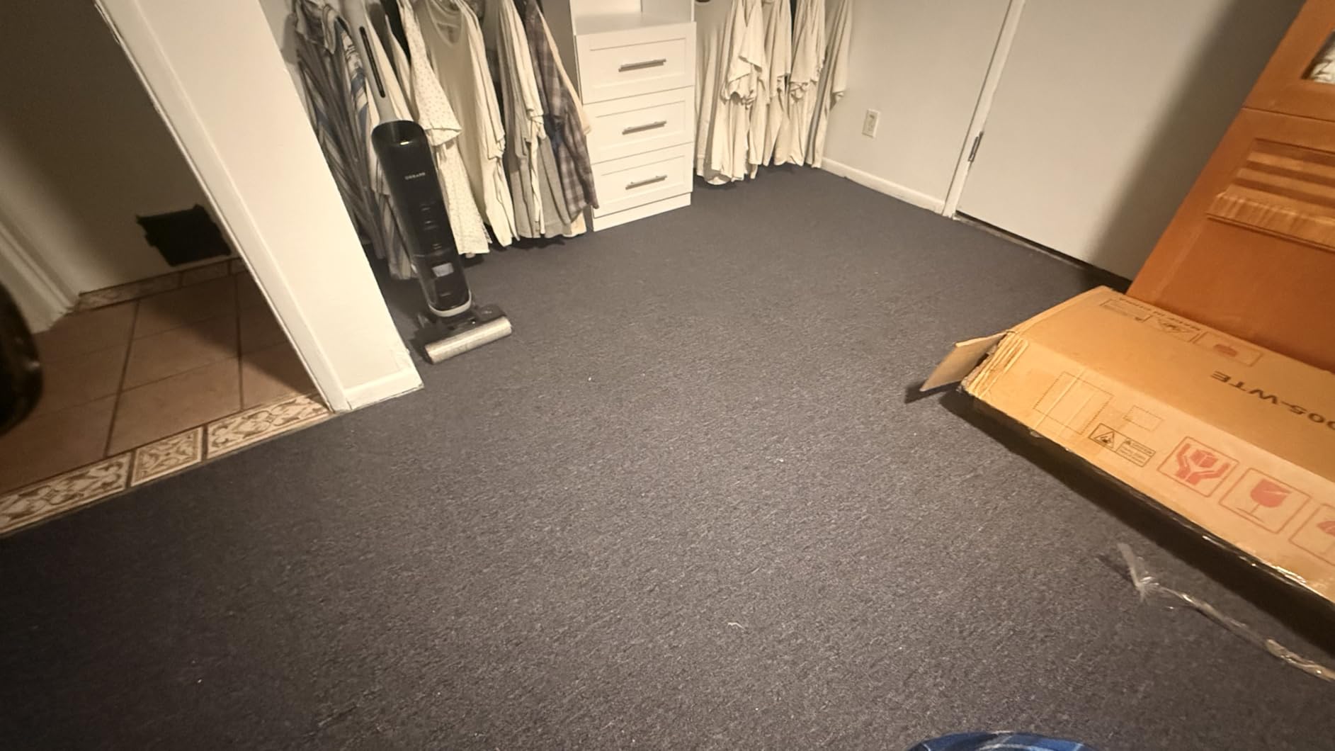 VEVOR Carpet Tiles Reusable, 24 PCS, 24
