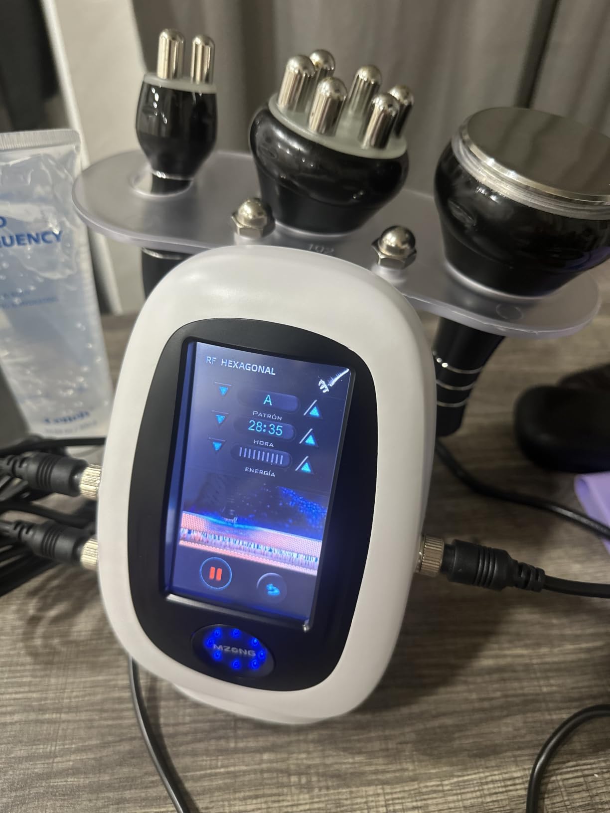 Radio Frequency Skin Care Device for Skin Wrinkles Reduction Radio Frequency for Wrinkle Remover Professional RF Beauty Device1MHz Bi-Polar customer photo 2