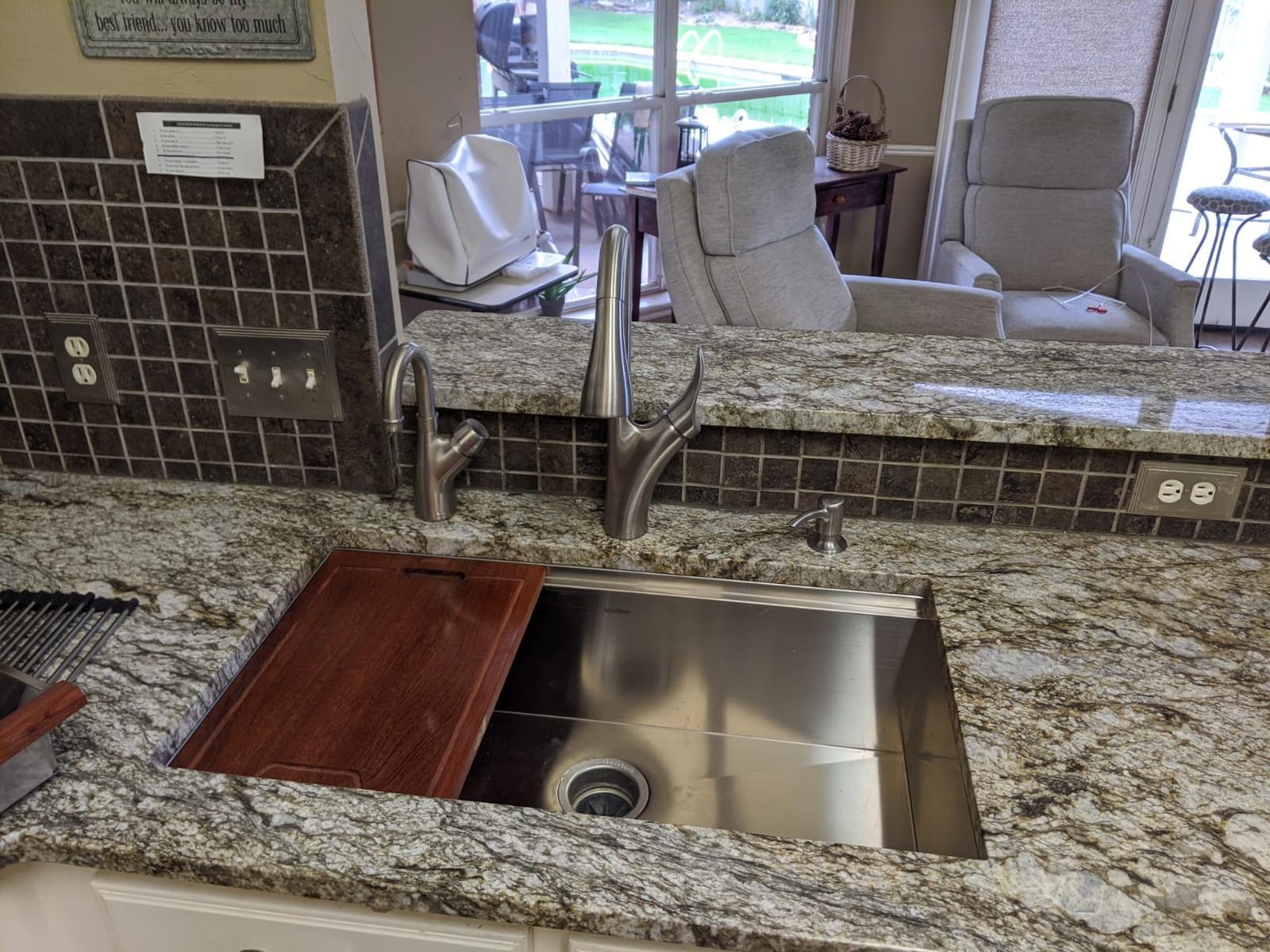 Lordear 33 Inch Undermount Kitchen Sink Workstation 33