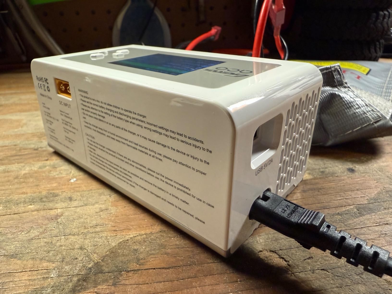 IMARS D300 Balance Charger, Gens Ace Dual Channel for RC 1~6S | AC 300W / DC 700W (350W*2) 16A Smart Charger | G-Tech customer photo 2