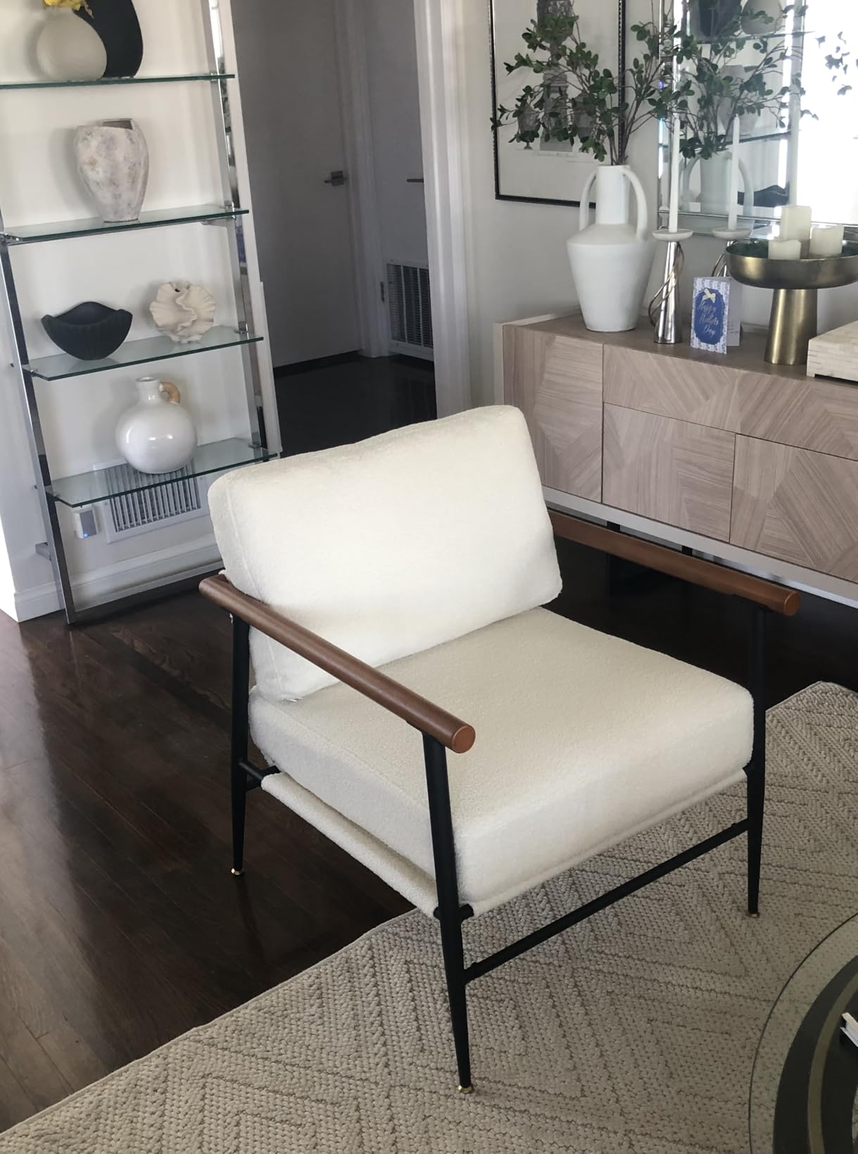 Yaheetech Accent Chair, Modern Living Room Chair, Retro Brown Mid-Century Faux Leather Chair with Metal Frame, Wooden Arms, Plush Seat Cushion for Bedroom Reading Lounge Waiting Room customer photo 1