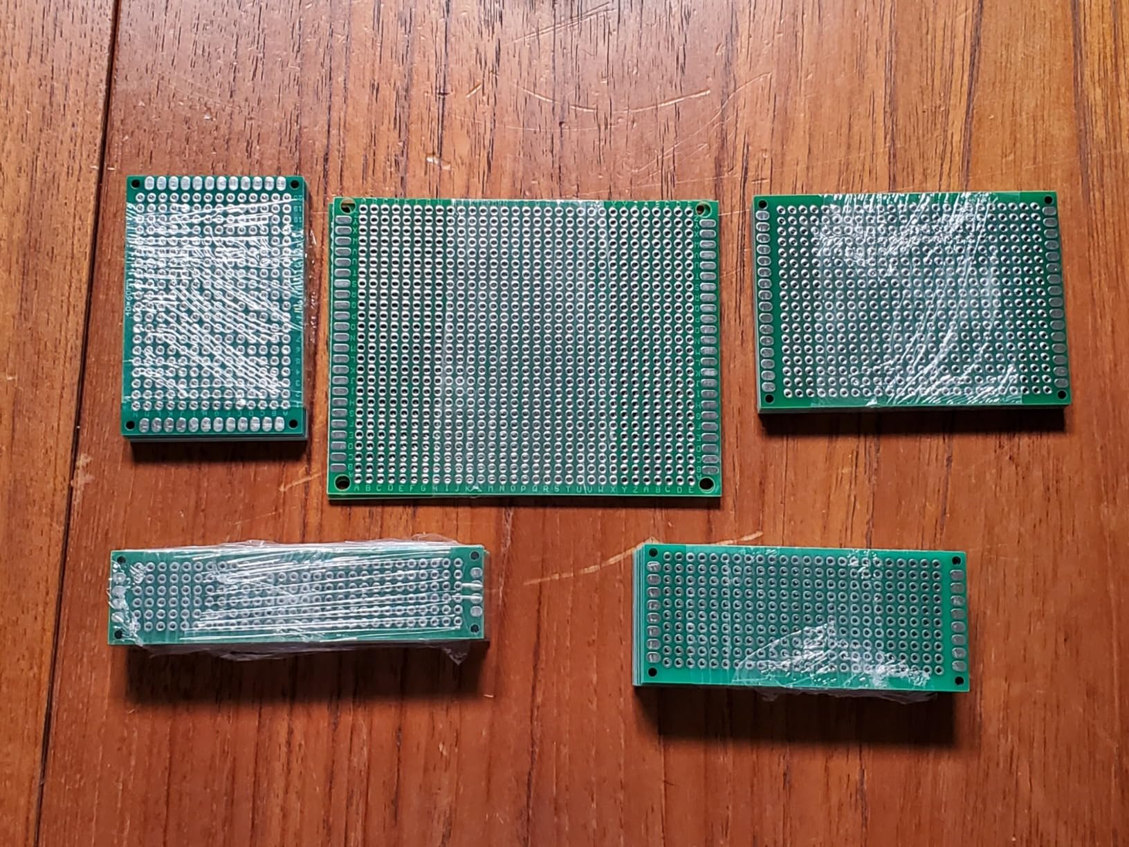 Rindion 32 Pcs PCB Board, Green Circuit Board with 5 Sizes Compatible, Double Sided PCB Prototype Board for DIY Electronics Projects Apply to Soldering Projects customer photo 1