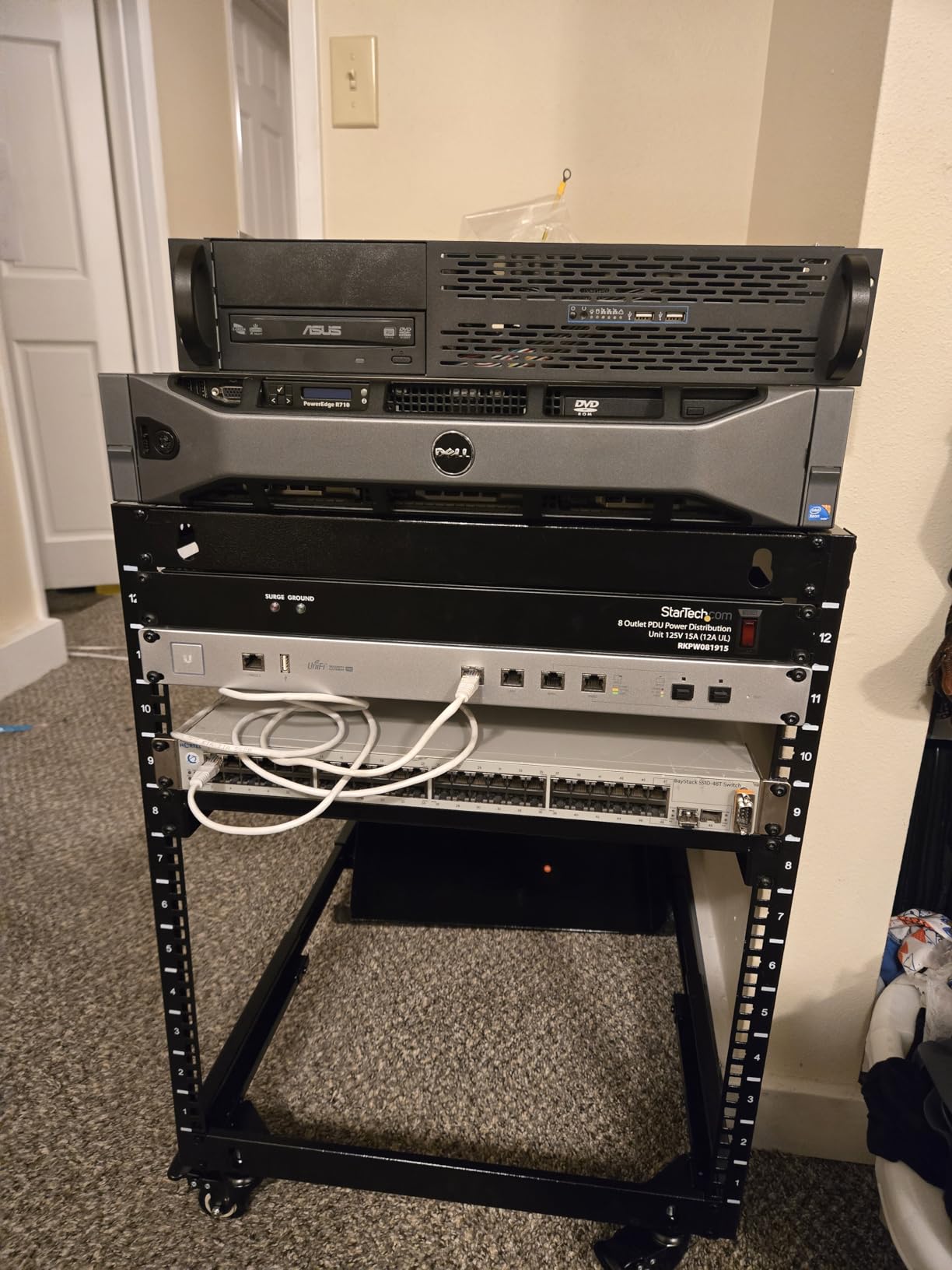 VEVOR 9U Open Frame Server Rack, 23 inch-40 inch Adjustable Depth, Free Standing or Wall Mount Network Server Rack, 4 Post AV Rack with Casters, Holds All Your Networking IT Equipment AV Gear Router Modem customer photo 1