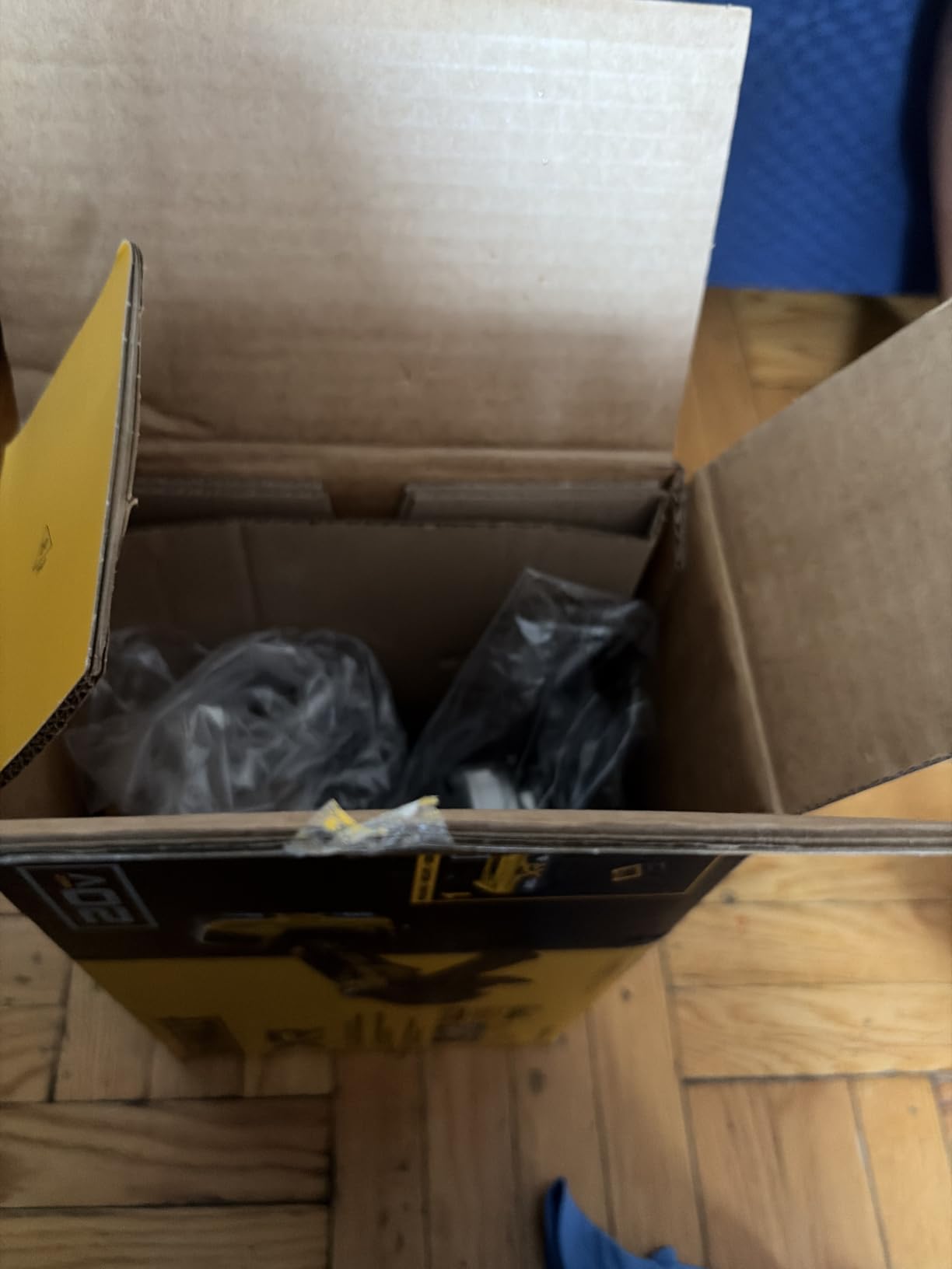 DEWALT 20V MAX XR Brushless Cordless 4-1/2 in. - 5 in. Angle Grinder Kit with XR POWERPACK (DCG410WW1) customer photo 2