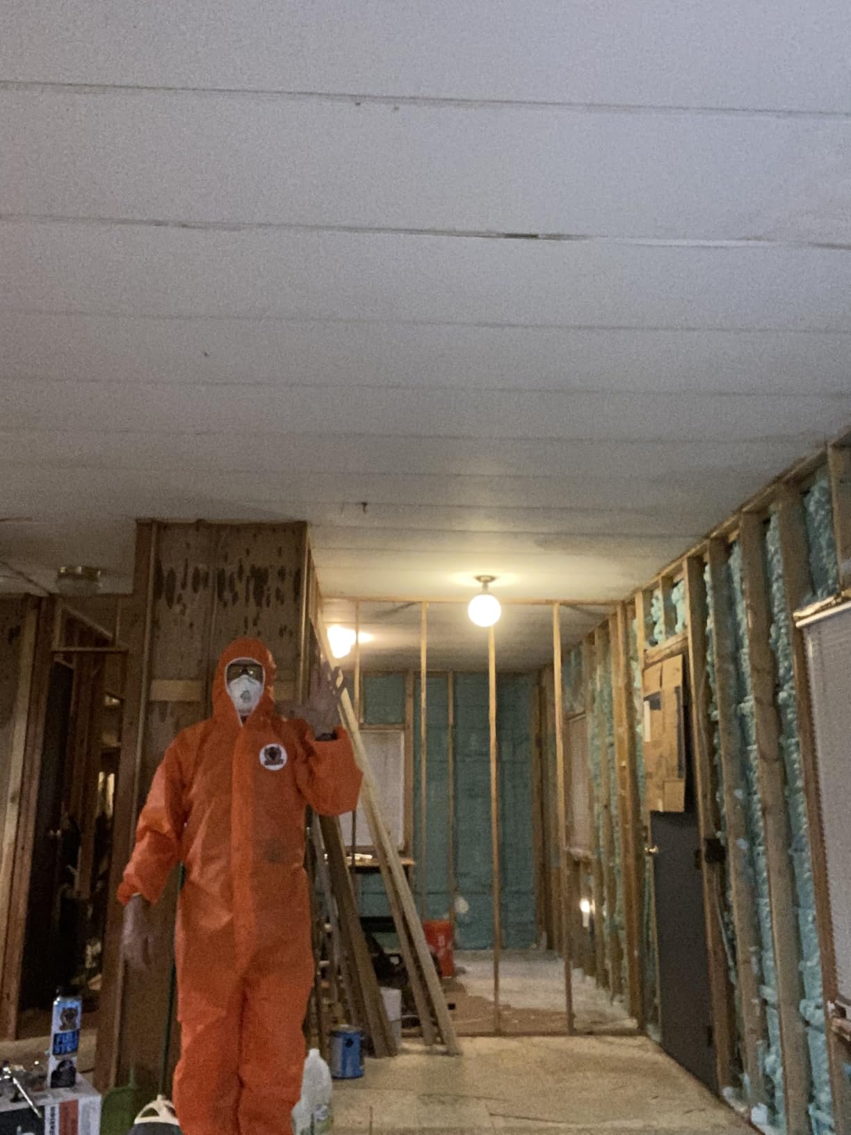 BEEST FullStop Spray Foam Insulation Kit - 240 Board ft/sq.ft. Fire Rated Spray Insulation Foam for Walls & Attics with Thermal & Soundproofing - Includes 12x Cans, 1 Cleaner, Pro X Gun, Safety Gear customer photo 2