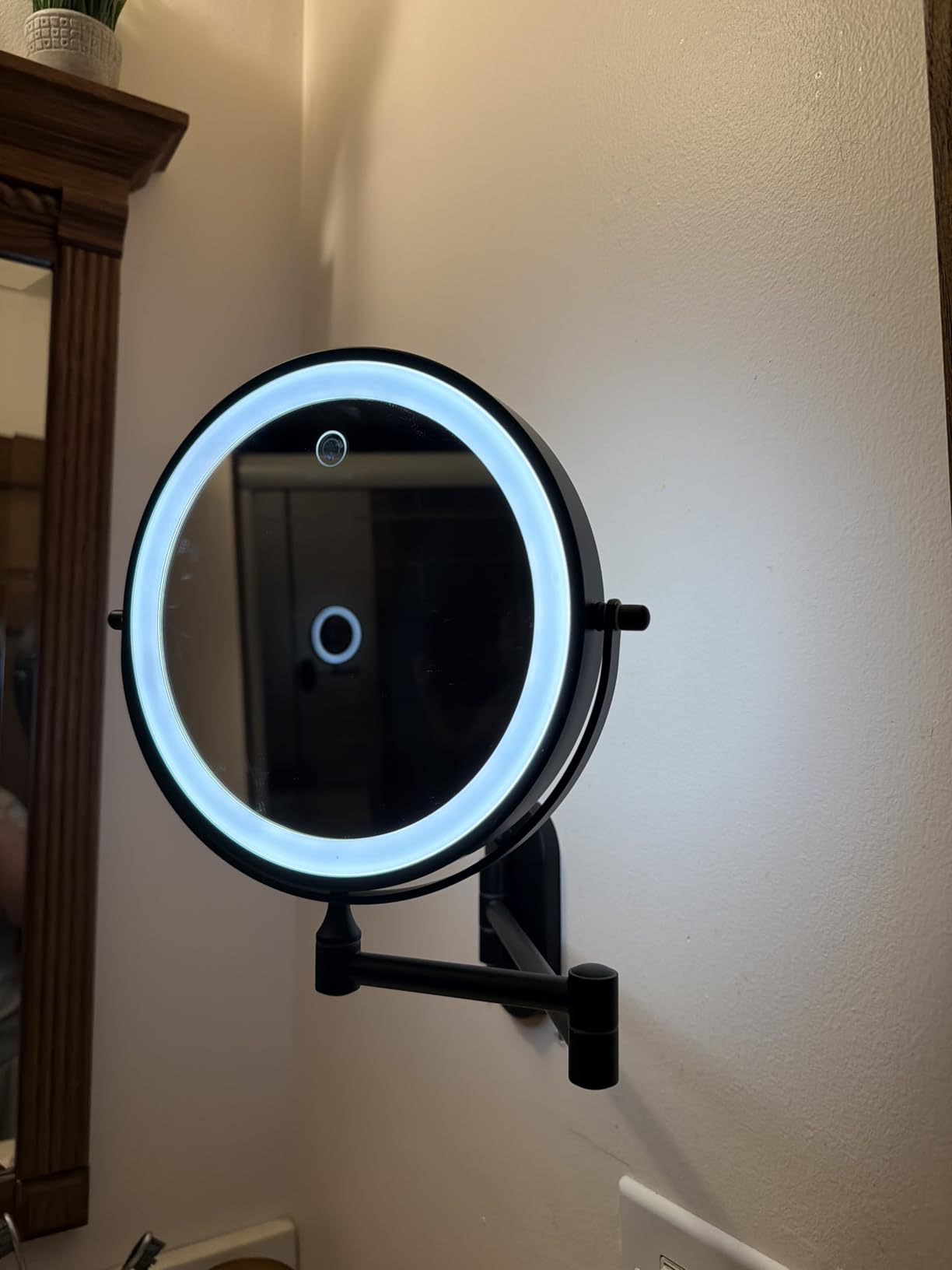 Auxmir 1X/20X Wall Mounted Makeup Mirror, 8