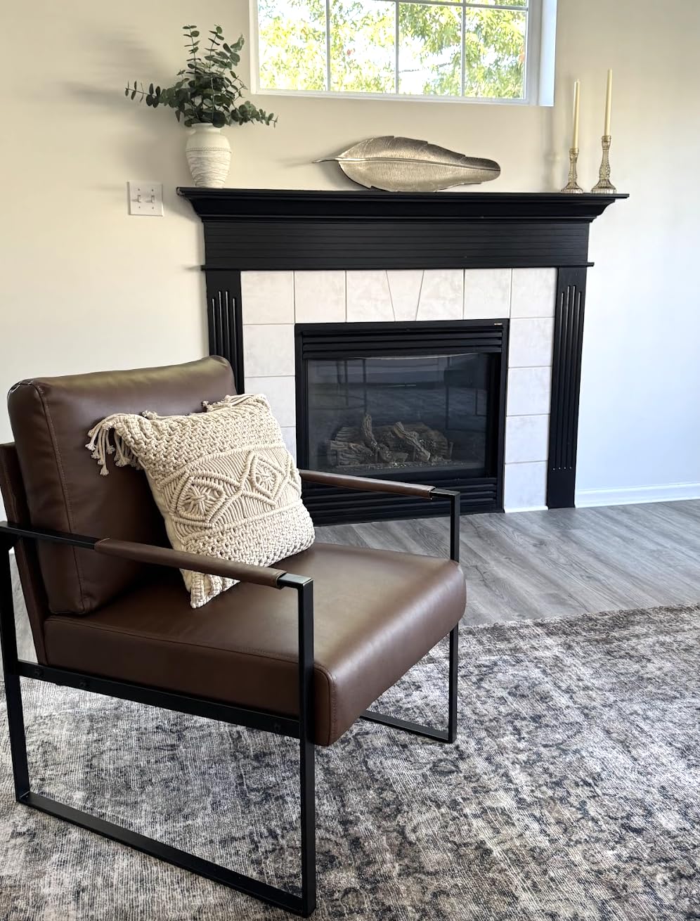 Lexicon Modern Faux Leather Accent Chair, Metal Frame, Dark Brown Living Room Chair with Wrapped Armrests, Arm Chair with Black Metal Frame for Living Room/Bedroom/Apartment customer photo 1