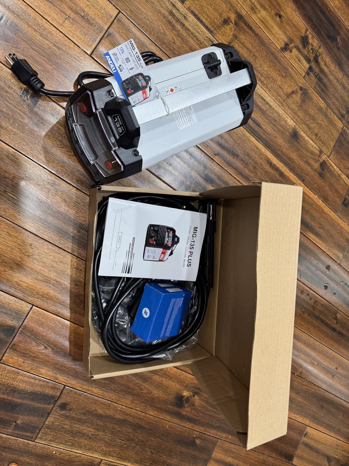 ANDELI 110V/220V MIG Welder 135A, PULSE Flux Core/Lift TIG/Stick 4-in-1, Helmet & Gloves Included, Beginner-Friendly customer photo 2