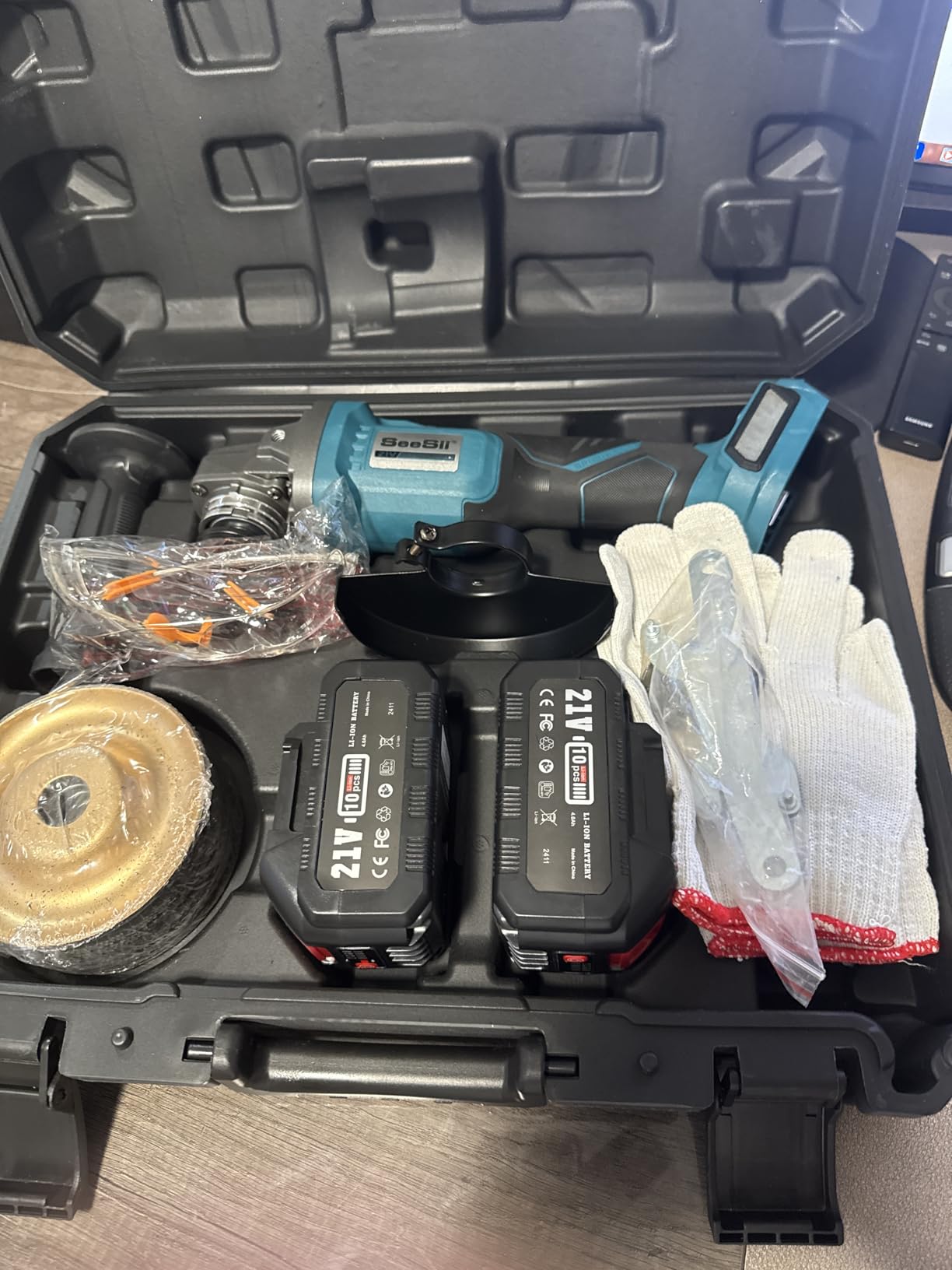 SEESII Cordless Angle Grinder 4-1/2 Inch, 10000RPM Brushless Motor customer photo 2