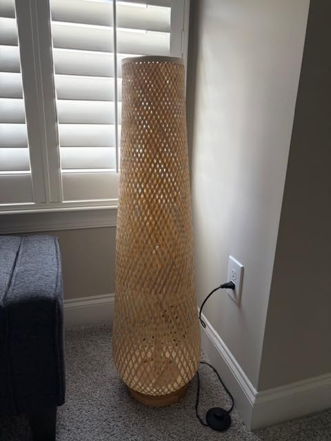 Boho Style Bamboo Woven Floor Lamp for Living Room, 36 in, Cozy Decor, Handcrafted Wicker Shade, Unique Shadow Pattern, No Assembly Required, 3000K Warm Ambient Lighting, Suit for Bedroom Corner customer photo 1