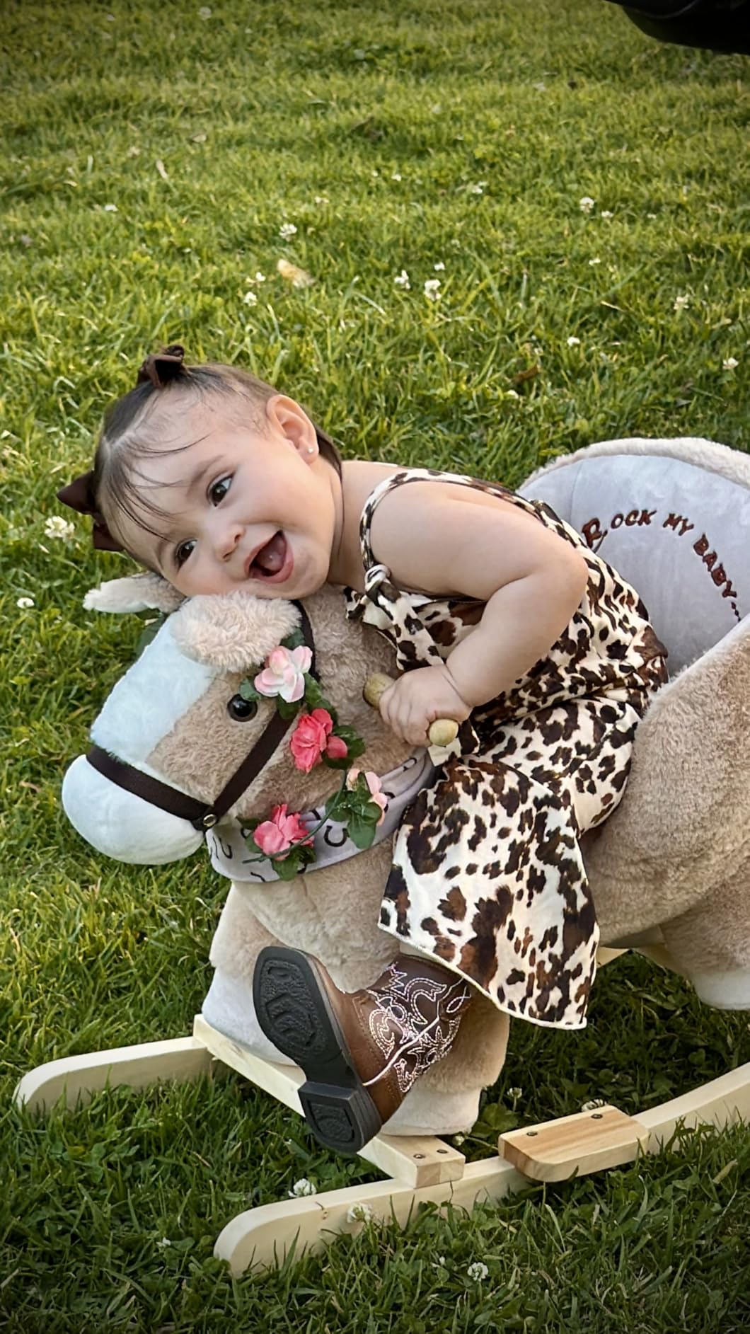 Rock My Baby Rocking Horse with Seat, Plush Ride-On Rocker with Realistic Sound, Wooden Rocking Horse for Toddlers Ages 1-3, Caramel Horse, CPC Certified customer photo 2