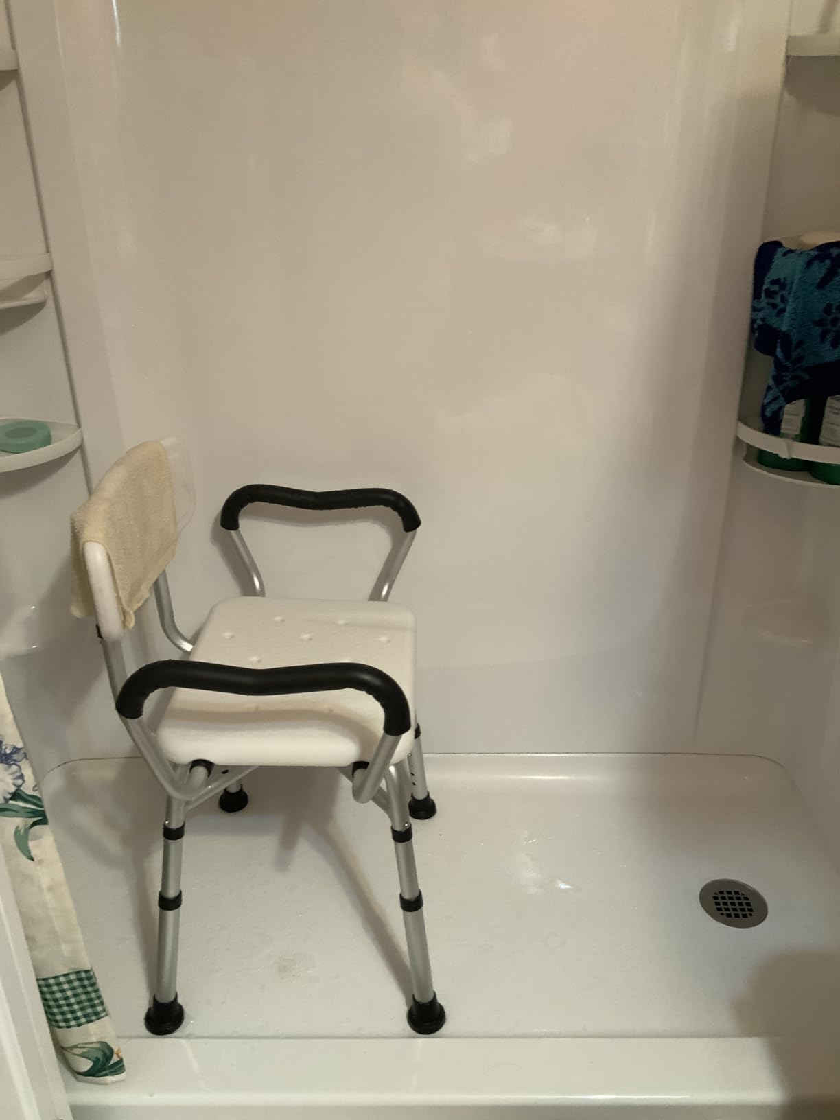 BRITULIF Shower Chair with Arms and Back for Inside Shower, 550 lb Capacity customer photo 1