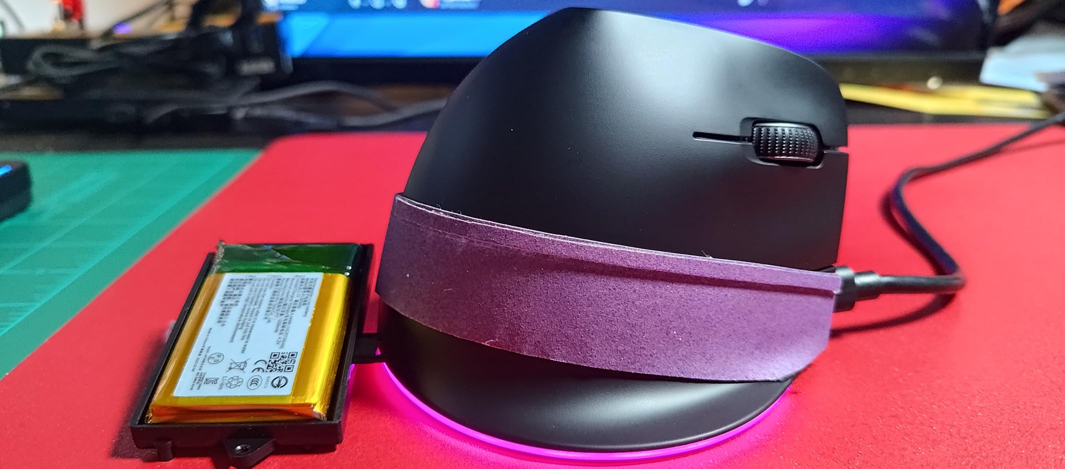 Razer Pro Click V2 Vertical Wireless Mouse customer photo 1