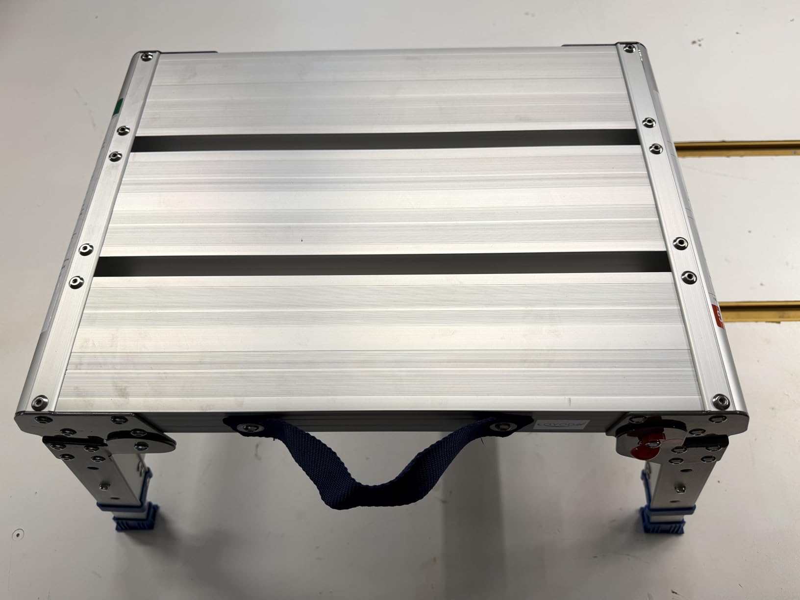 Loyoda Folding Work Platform for Adults, Portable Aluminum Step Stool 500lb customer photo 2