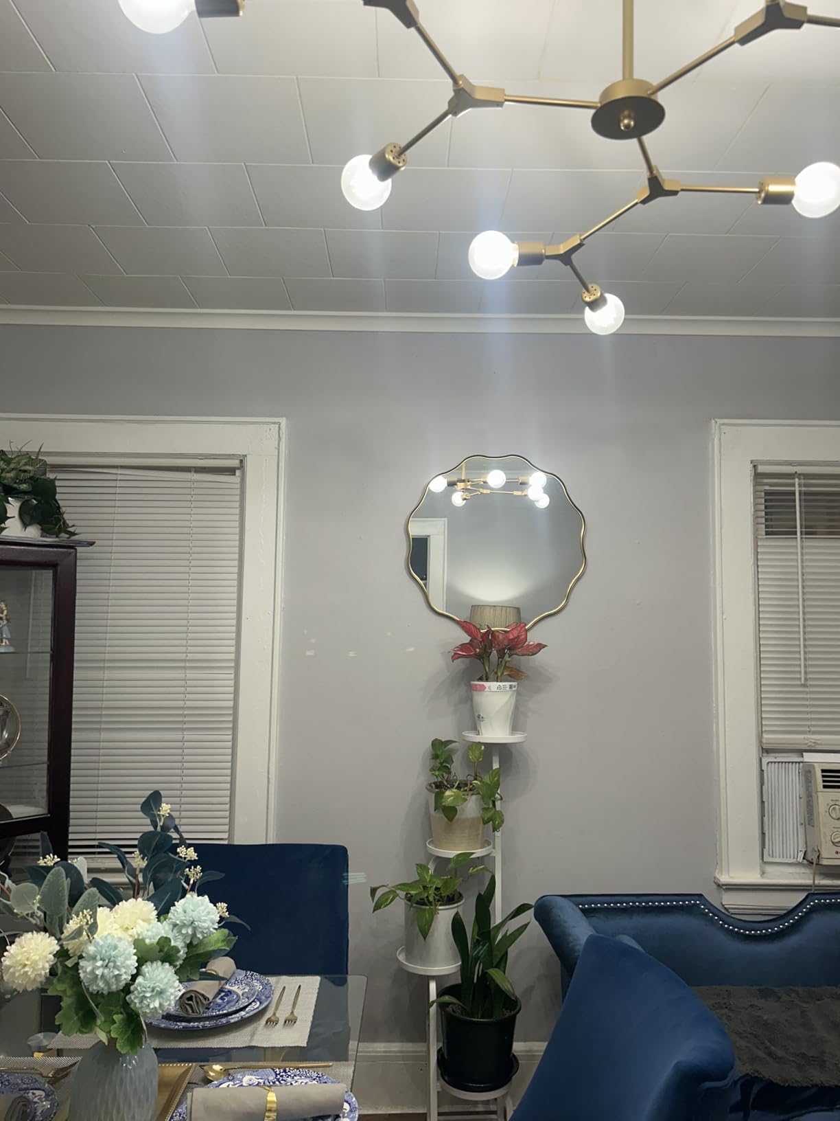 Gold Scalloped Circle Mirror, 24