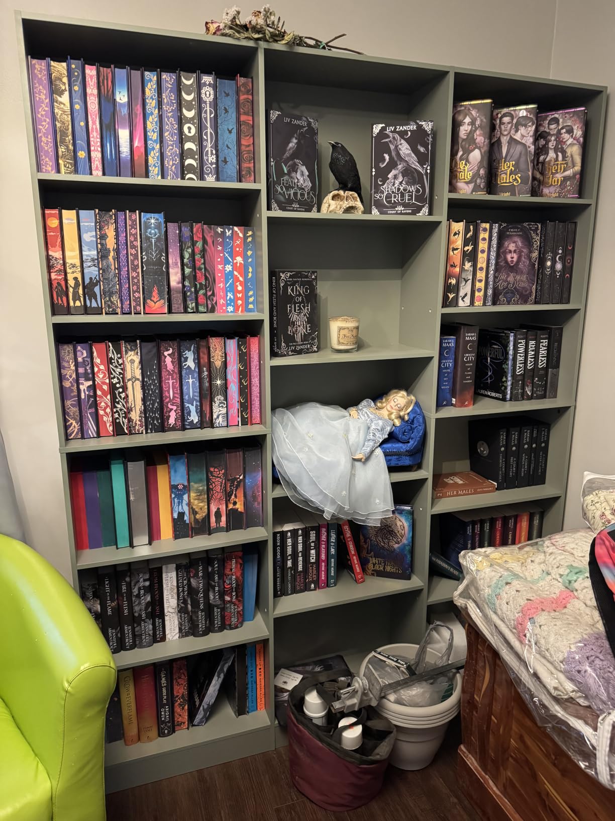 FACBOTALL Triple Wide Bookshelf, Large Bookshelf with 17 Display Shelves customer photo 2