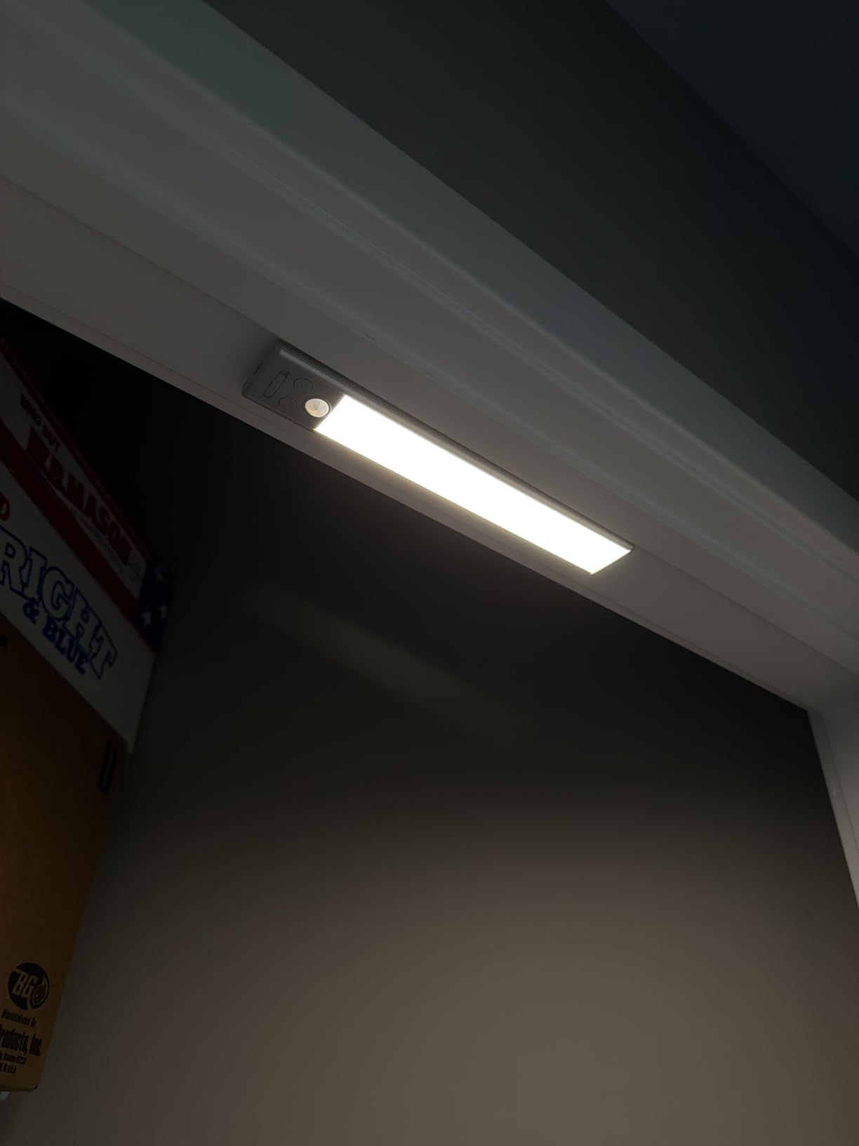 Gritin 10.2inch Under Cabinet Lighting Rechargeable 2 Pack customer photo 2