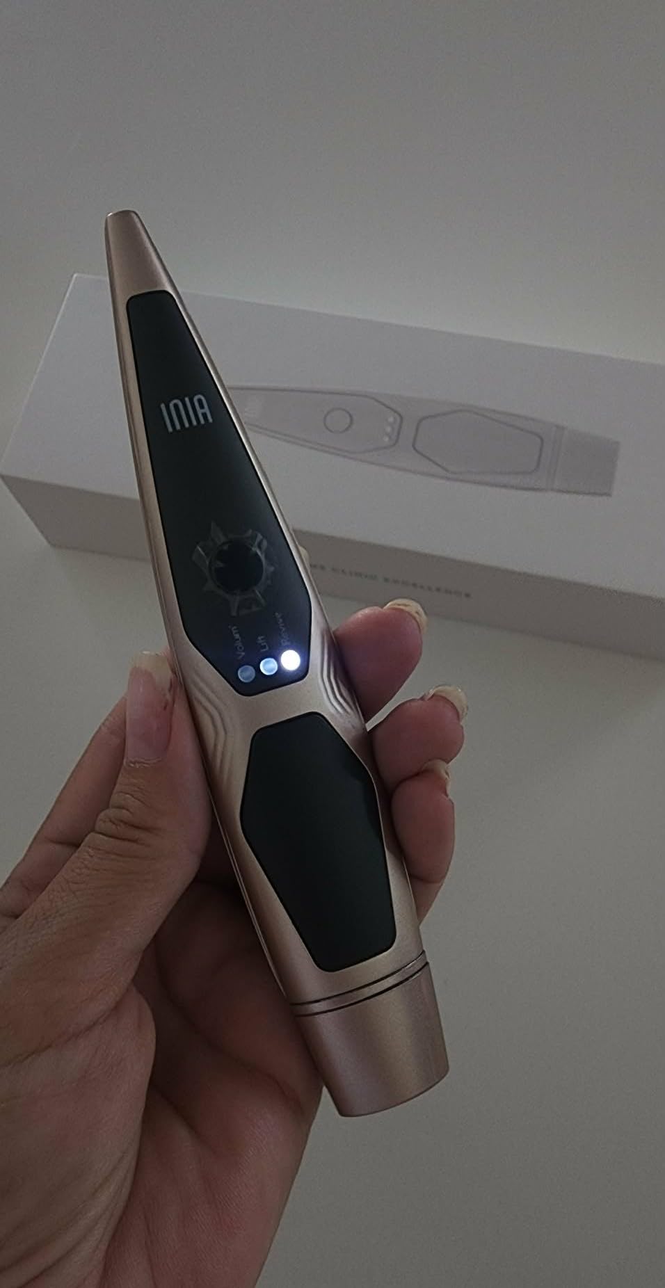 INIA 4-in-1 Heated Eye depuffer Tool, Under Eye Red Light Therapy for Face, customer photo 1