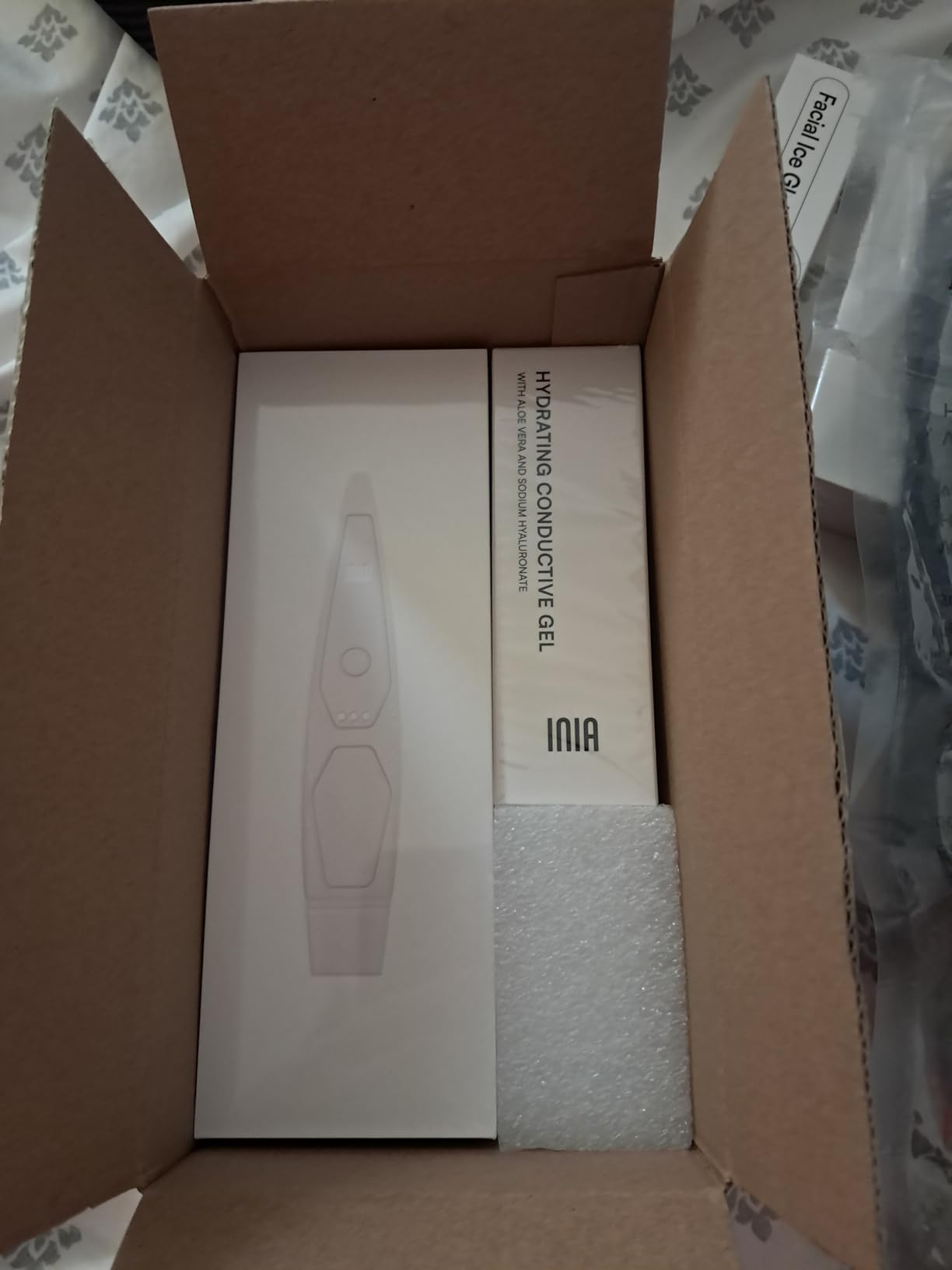 INIA 4-in-1 Heated Eye depuffer Tool, Under Eye Red Light Therapy for Face, customer photo 2