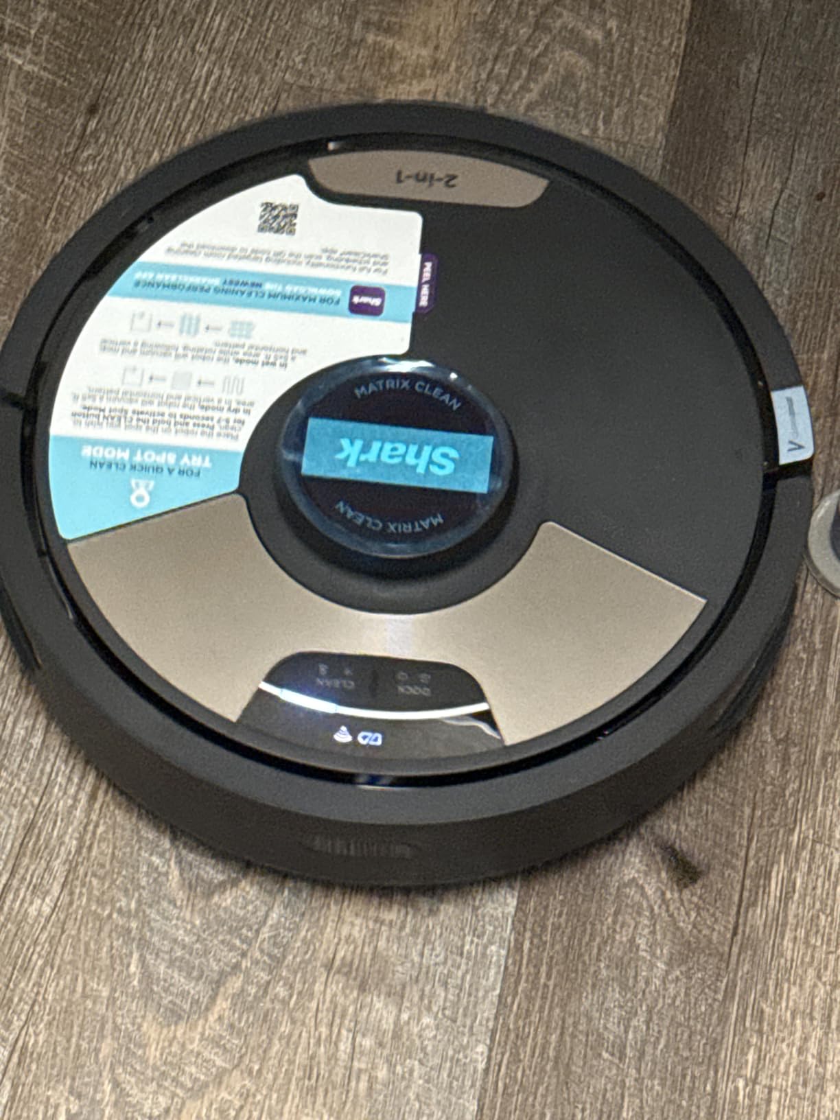 Shark Navigator Robot Vacuum + Self-Empty Base, White, AV2110S customer photo 2