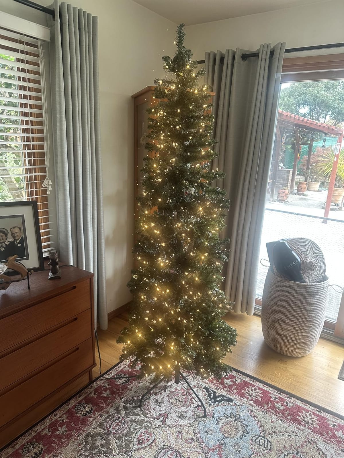 SHareconn Prelit Artificial Pencil Christmas Tree 6FT & Warm White Lights | Green, Slim & Skinny Design, 200 Lights, 637 Full Branch Tips, flame-retardant PVC, Good Choice Decoration for Xmas Holiday customer photo 2