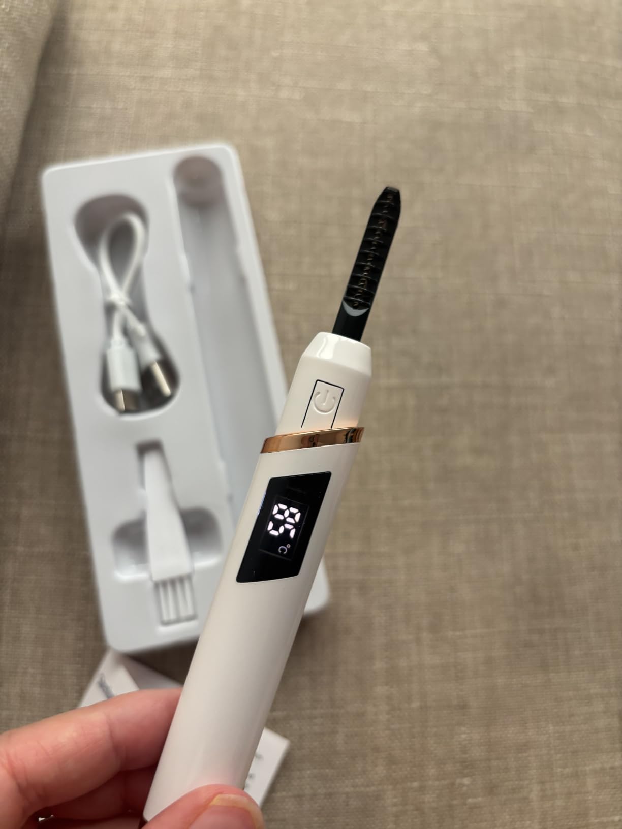 Heated Eyelash Curler for Women, Electric Lash Curler with 10s Fast Heating, 4 Adjustable Temp (65°C-95°C), 24H Curl, USB-C Rechargeable, Ergonomic Design, Travel-Friendly Makeup Tool Gift customer photo 1