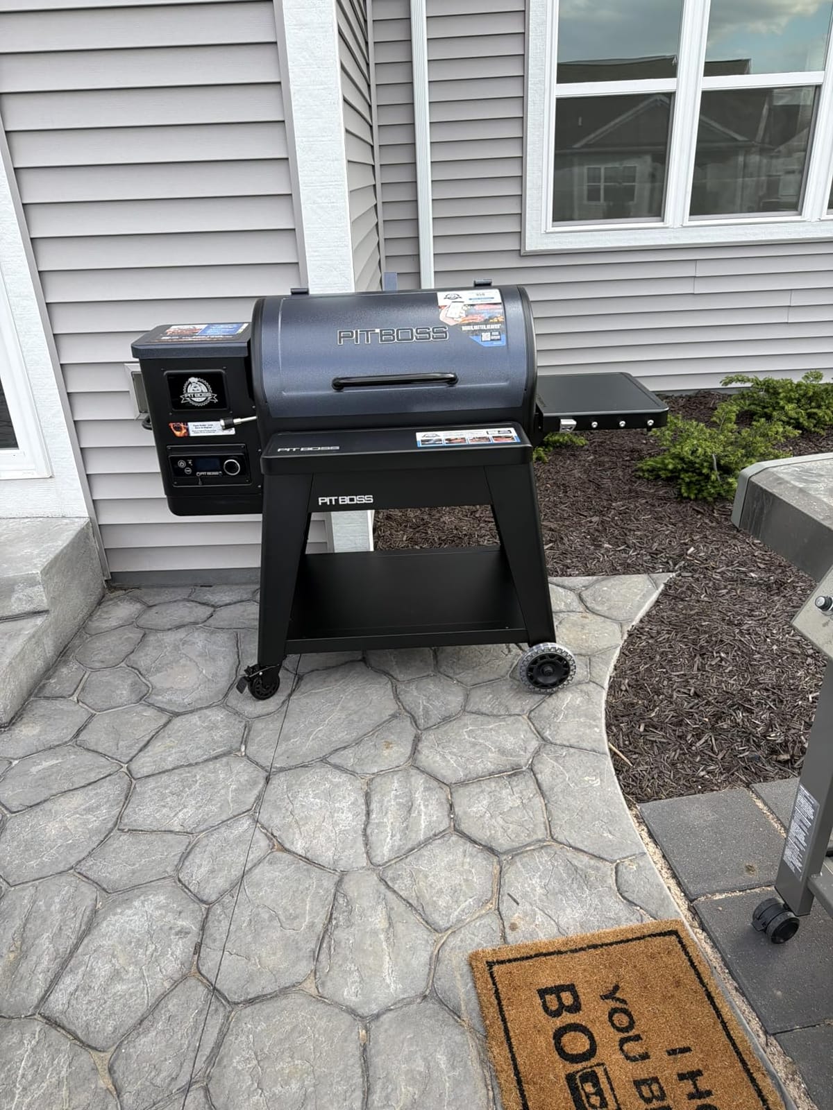 Pit Boss 1300 Navigator Series WiFi & Bluetooth Wood Pellet Grill & Smoker, Flame Broiler and Touchscreen Controller, 1,329-Sq. In. Cook Space, 180°F to 500°F Temp Range, Meat Probe, 30 lb. Hopper customer photo 2