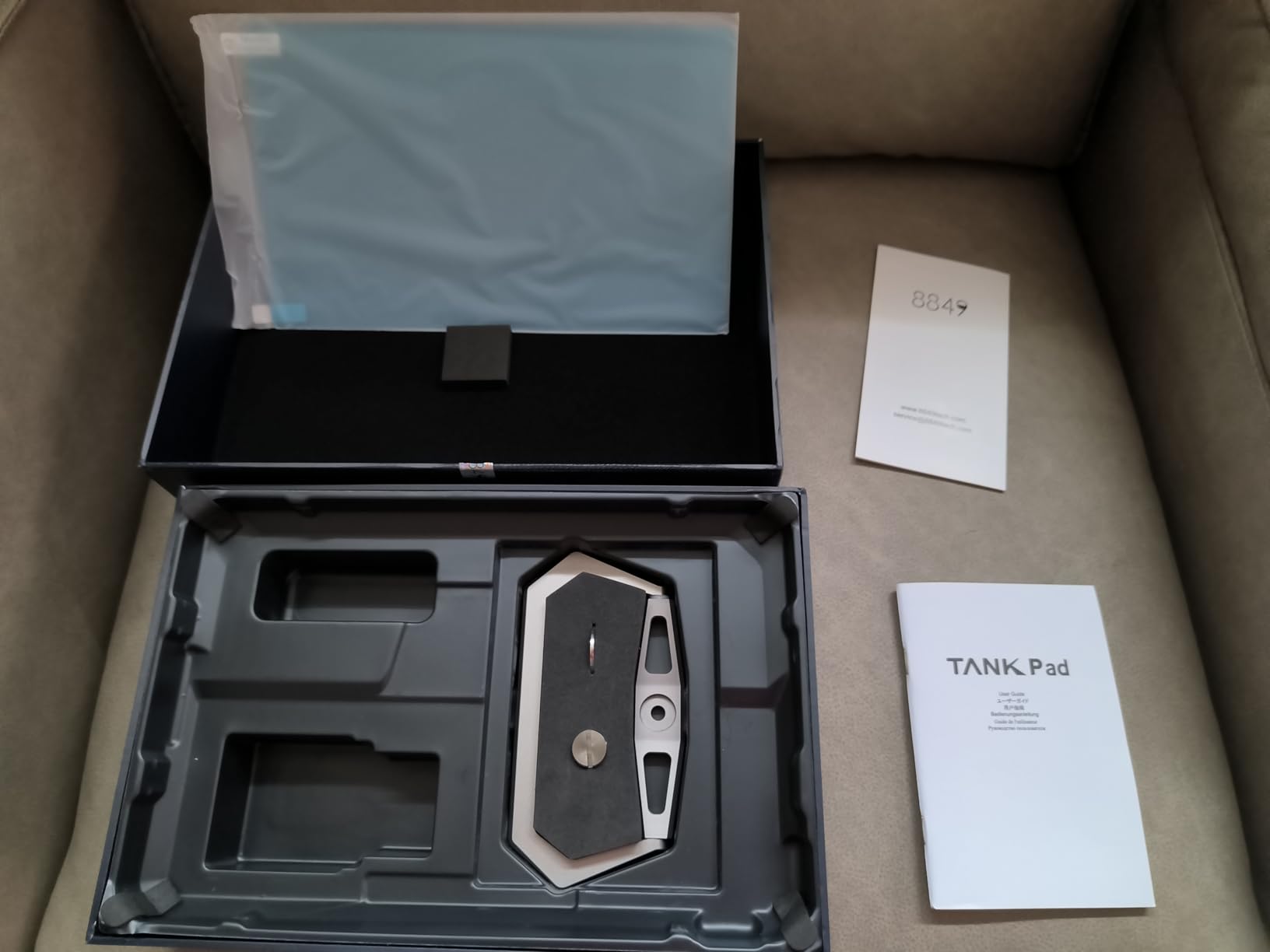 8849 Tank Pad 5G Android 15 Outdoor Rugged Tablet with Projector | 21000mAh IP68 Construction Heavy Duty Waterproof Work Sunlight Readable Industrial Tablets 512GB, Camping Light/WiFi/OTG/GPS customer photo 2