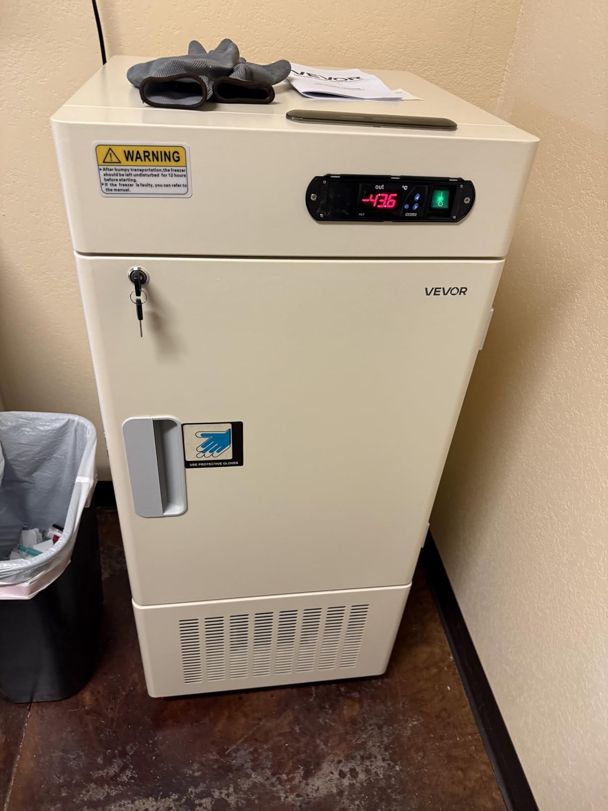 VEVOR Ultra Low Temperature Freezer, 25 L, −40 ℉ to −123 ℉ Adjustable Temp Range, with Digital Display, 304 Stainless Steel Liner, Portable Low Temperature Lab Freezer for Laboratory Samples Storage | Portable Lab Freezer with 304 Stainless Steel Liner, Adjustable Temperature Control for Laboratory Samples Storage customer photo 2