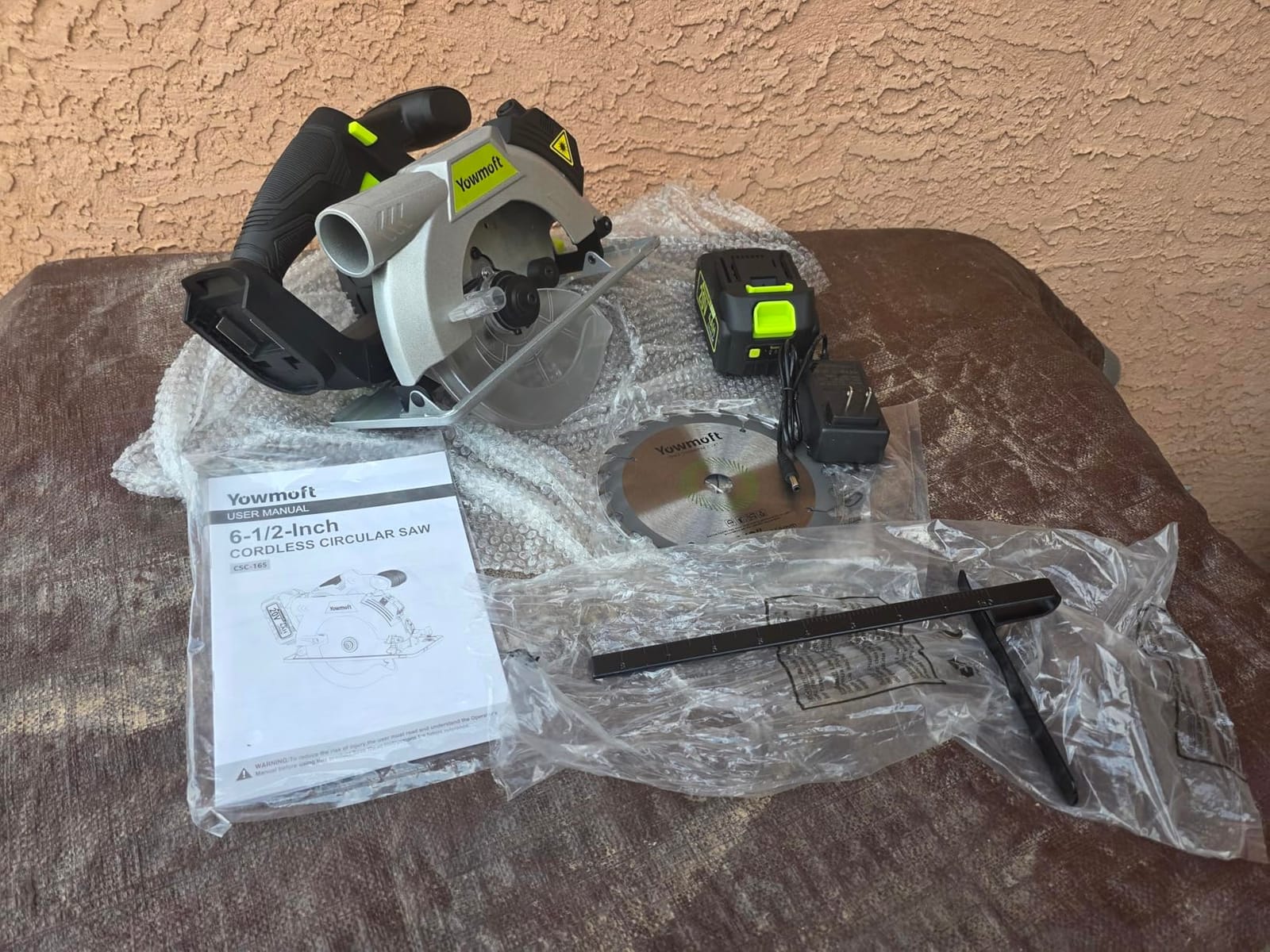 6-1/2 Inch Brushless Cordless Circular Saw with 20V 4Ah Battery customer photo 2