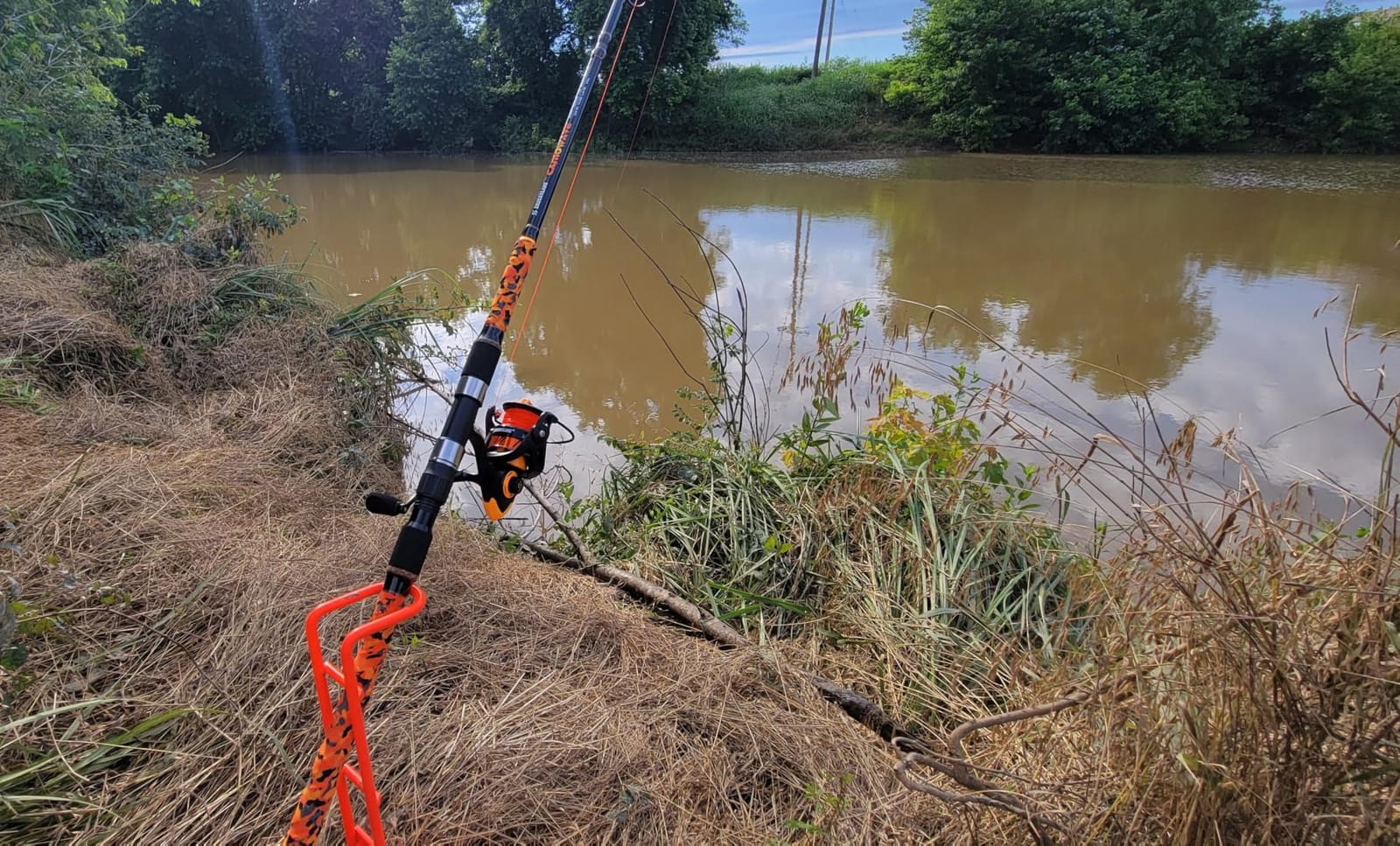 Sougayilang 3 Piece Surf Fishing Rod Combo Medium/Heavy Travel Spinning Rod with 4000/5000 Size Reel Baitfeeder Combo(9'/10'/11'12') customer photo 2