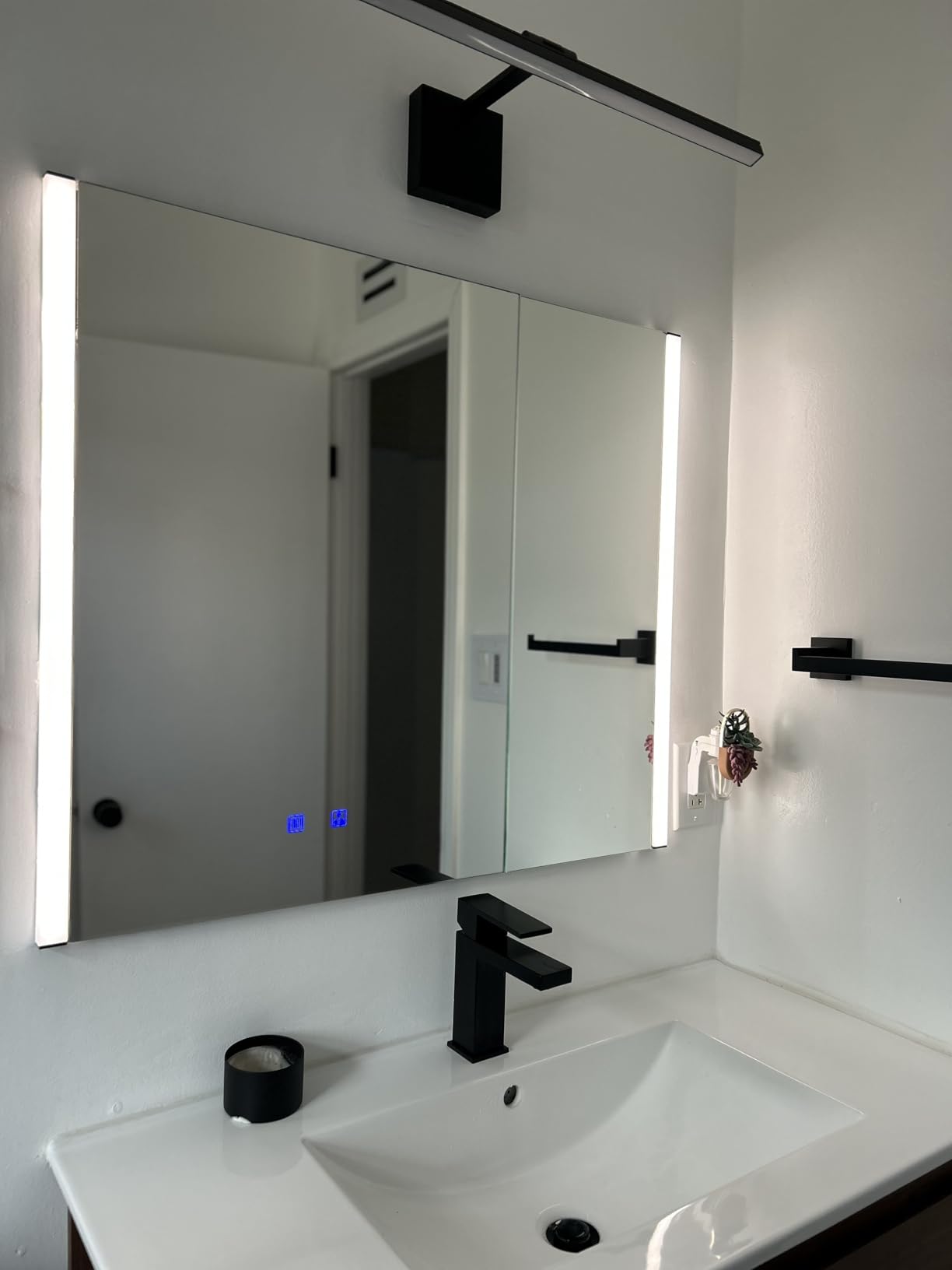 41x28 Inch Three Doors Aluminum LED Bathroom Medicine Cabinet with Mirror customer photo 2