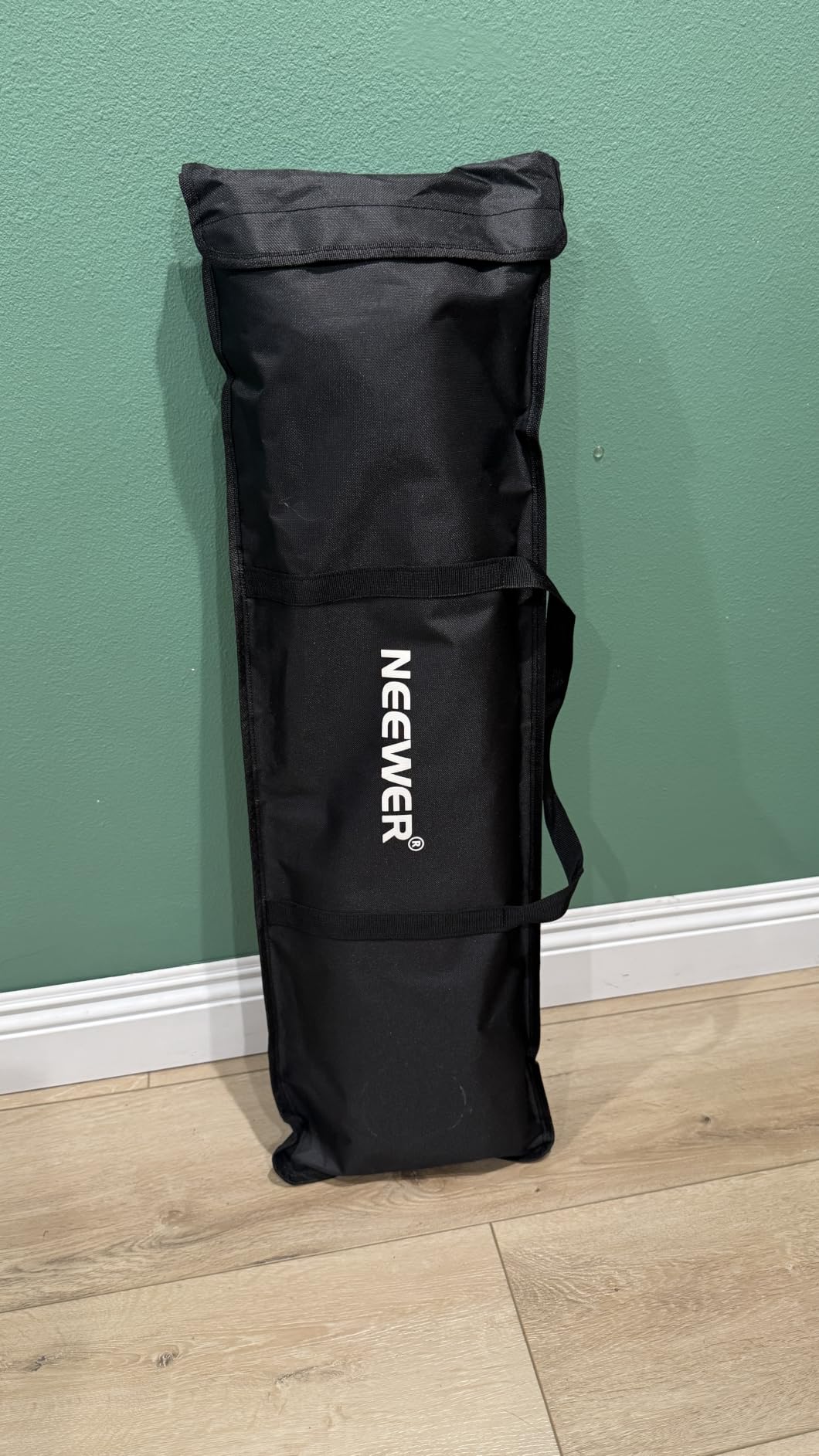 NEEWER Parabolic Softbox Kit, 23.6