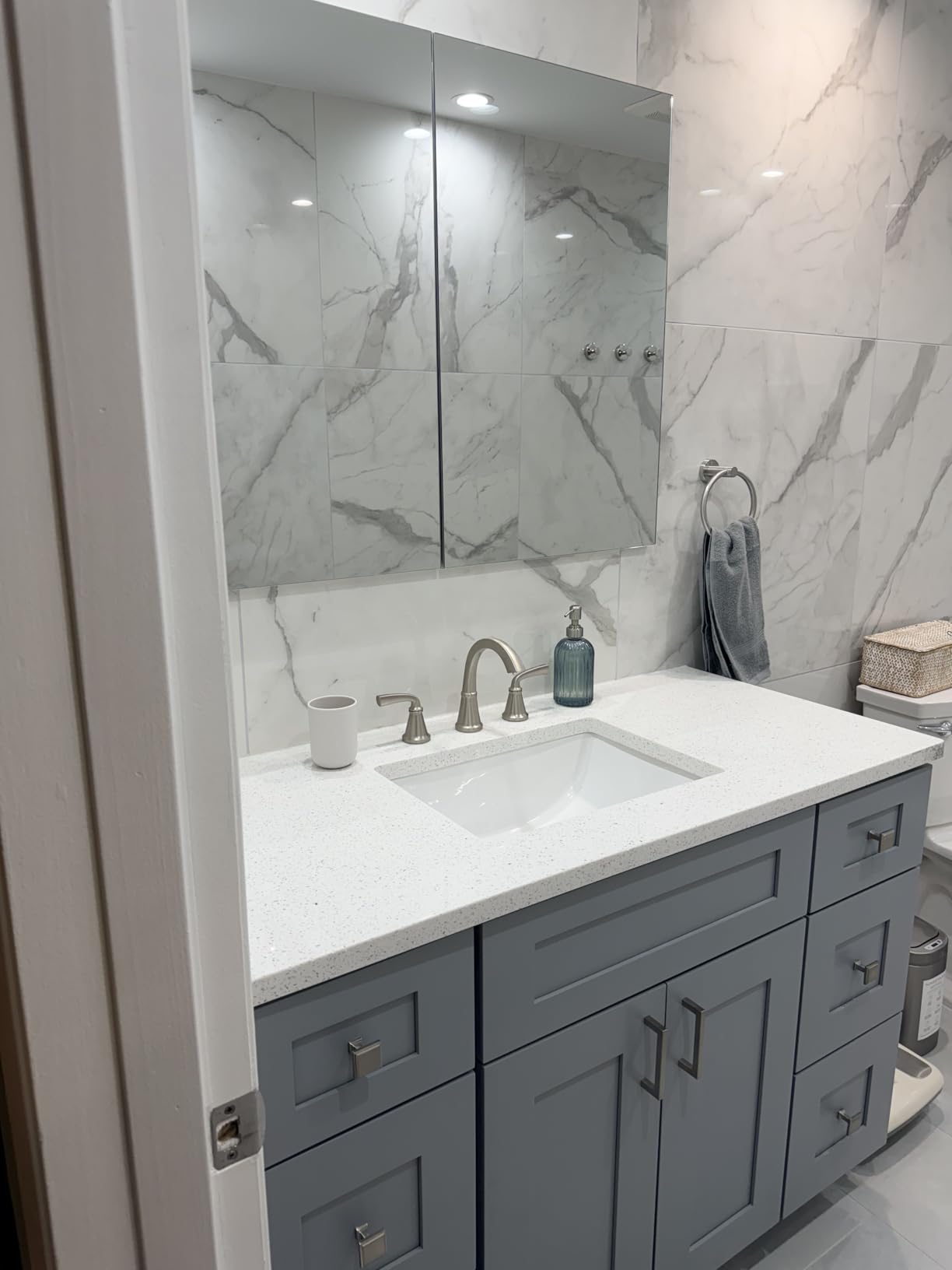 Keonjinn 64 x 32 Inch Oversized Medicine Cabinet Mirror, Adjustable Shelves customer photo 1