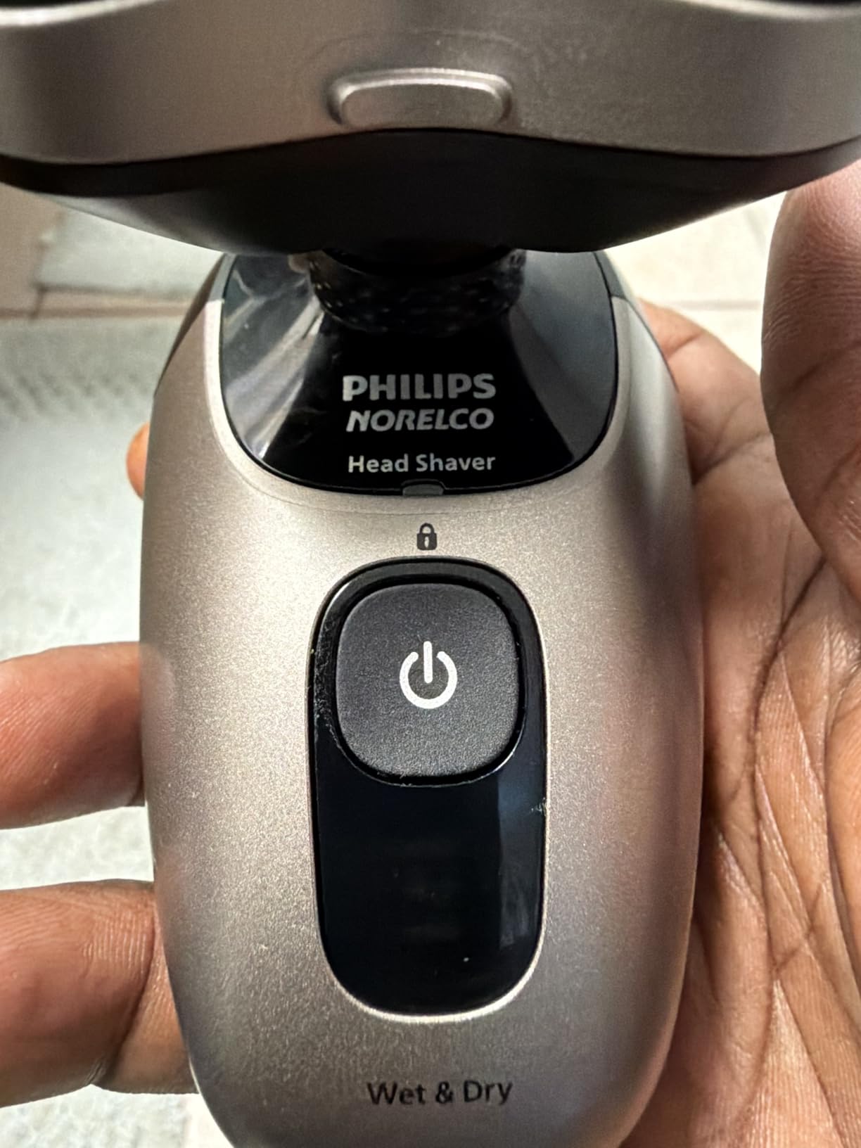 Philips Norelco Head Shaver Pro 9000 Electric Shaver, Clean & Gentle Shave customer photo 2