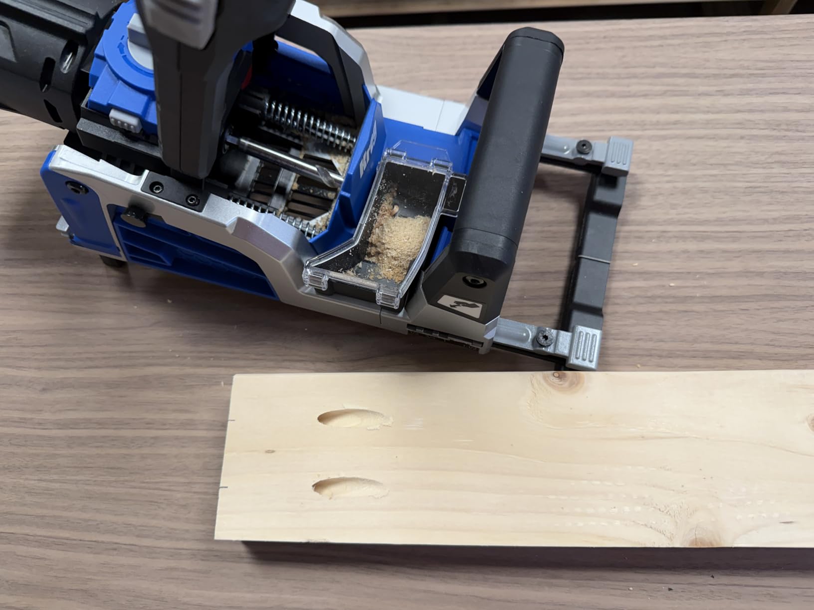 Kreg Rebel 20V Ionic Drive Pocket-Hole Joiner Kit - With 20V Blue Ion Charger & 4Ah Battery Pack - Precision Joinery Tool for Woodworking & Carpentry - Accessible Woodworking Tools - KPTBRB100A customer photo 1