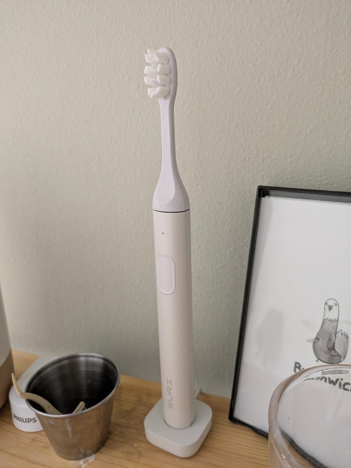 SURI Pro Sonic Electric Toothbrush | Over 4+ Weeks Battery | Pressure Sensor | Aluminium Body | 2-Minute Timer | Plant-Based Head | Black customer photo 1