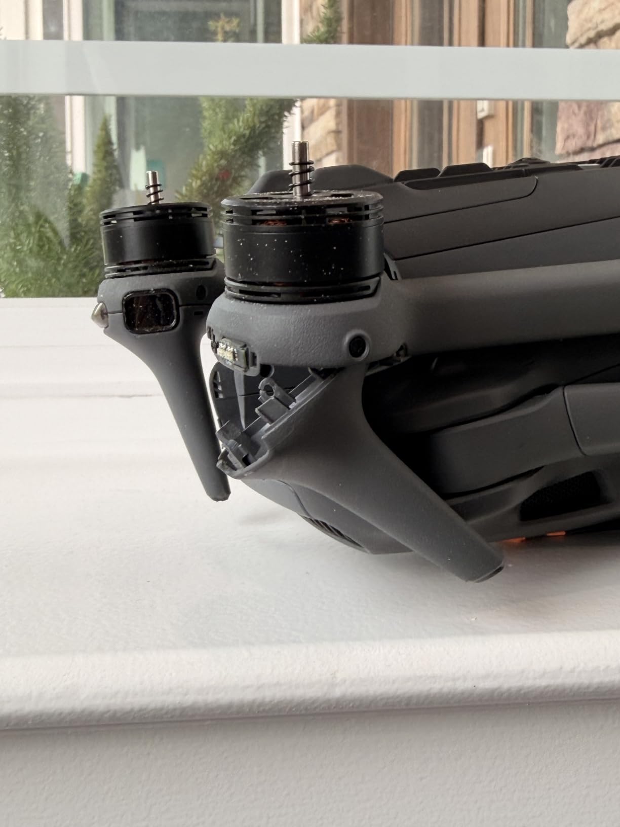 DJI Mavic 4 Pro Triple Camera Flagship Drone Fly More Combo (w/DJI RC 2), 100MP 4/3 CMOS Hasselblad Camera With 6K/60fps HDR Video, 0.1-Lux Nightscape, Obstacle Sensing Bundle with Deco Gear Kit customer photo 2
