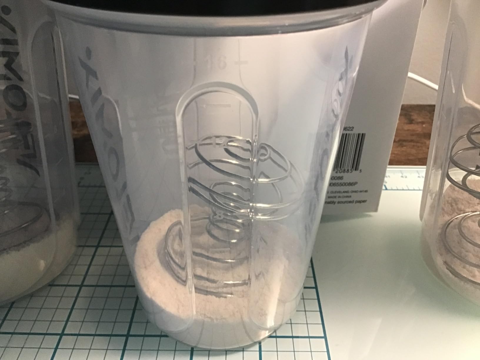 VELOMIX 24oz Electric Protein Shaker Bottle for Protein Mixes, Transparent | USB-C Rechargeable, Leak Proof Shaker Cups for Protein Shakes, Portable Blender for Shakes and Smoothies, Easy Clean customer photo 1