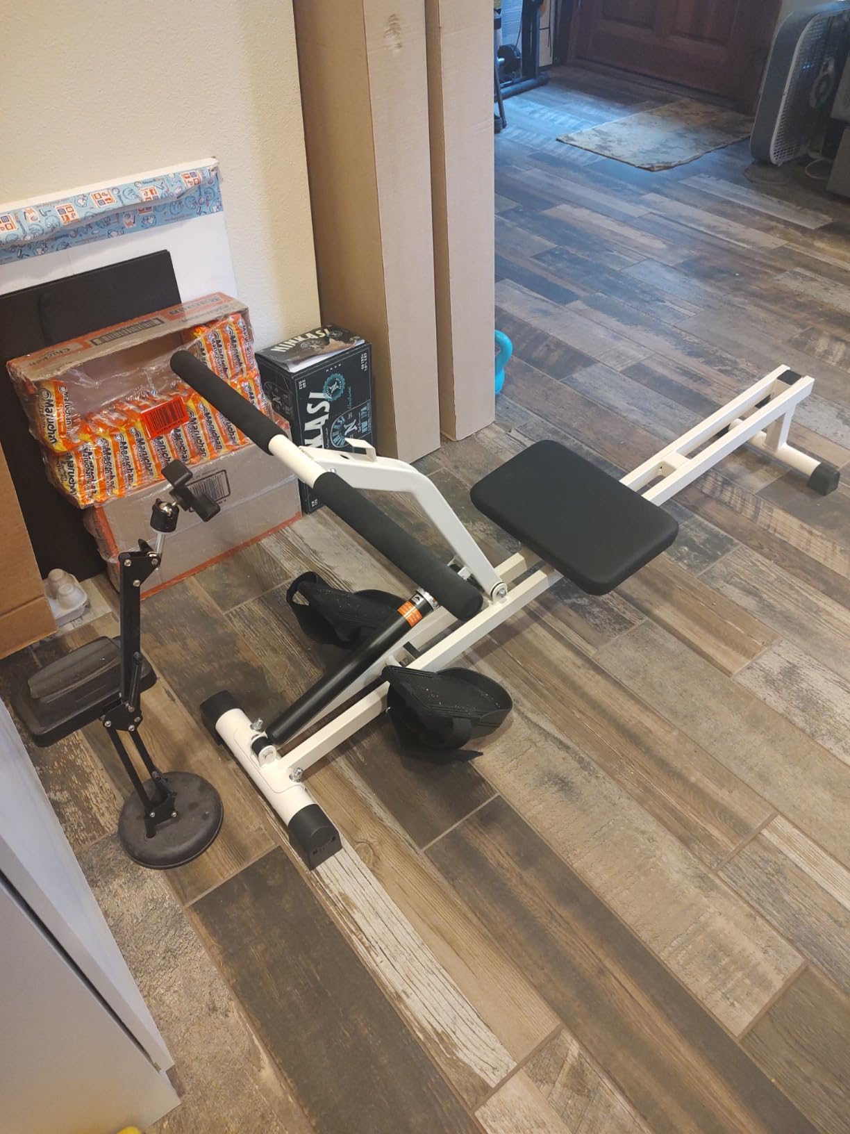FEIERDUN Hydraulic Rowing Machine for Home, Compact Adjustable Rower with 12 Resistance Levels, 300LBS Weight Capacity, Full Body Workout Equipment customer photo 2