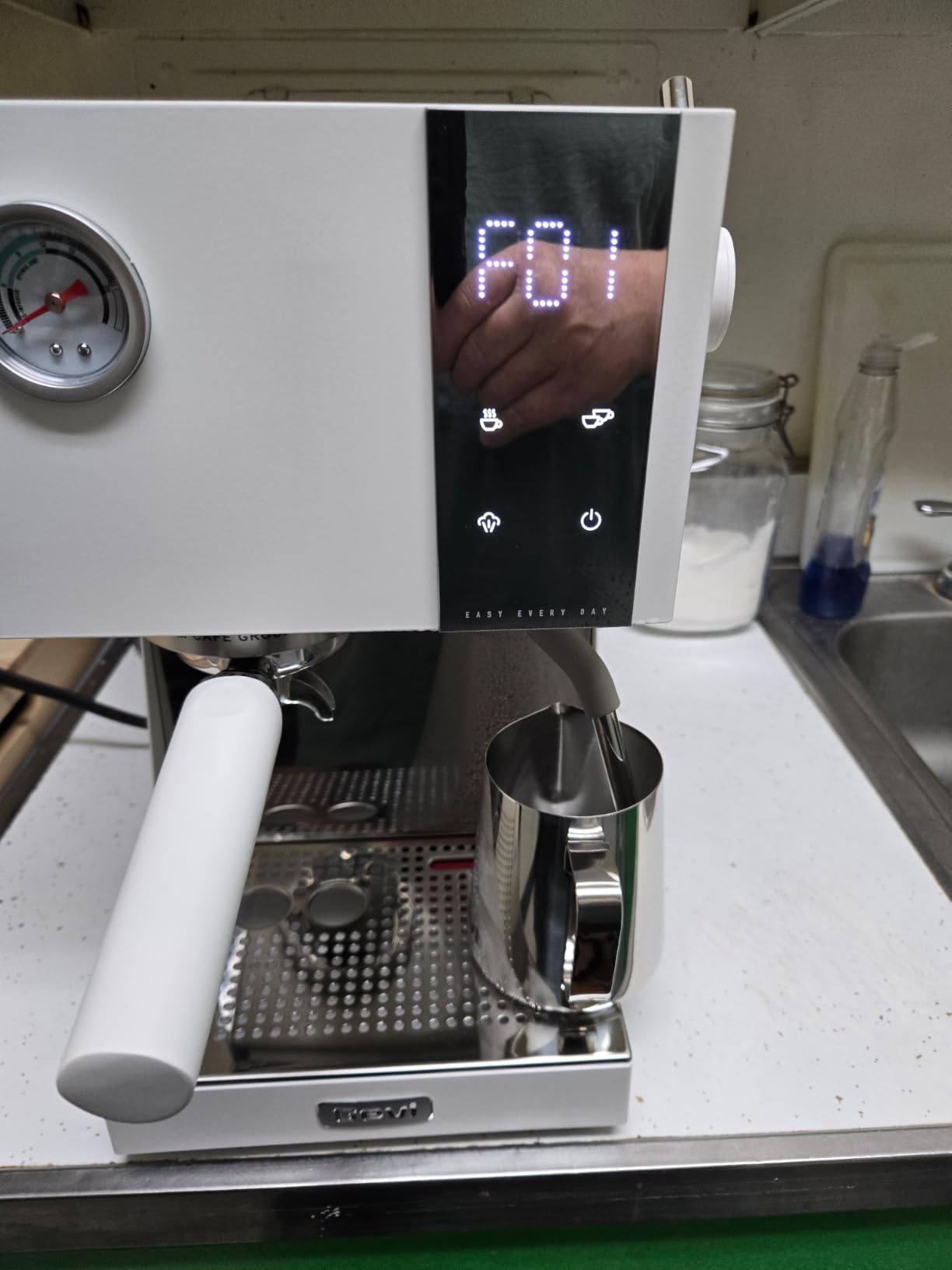 Gevi 20 Bar Espresso Machine with Professional 58mm Espresso Maker with Milk Frother,Smart Touch Display&PID Temperature Control for Cappuccino, Latte,Great Gift,White customer photo 2