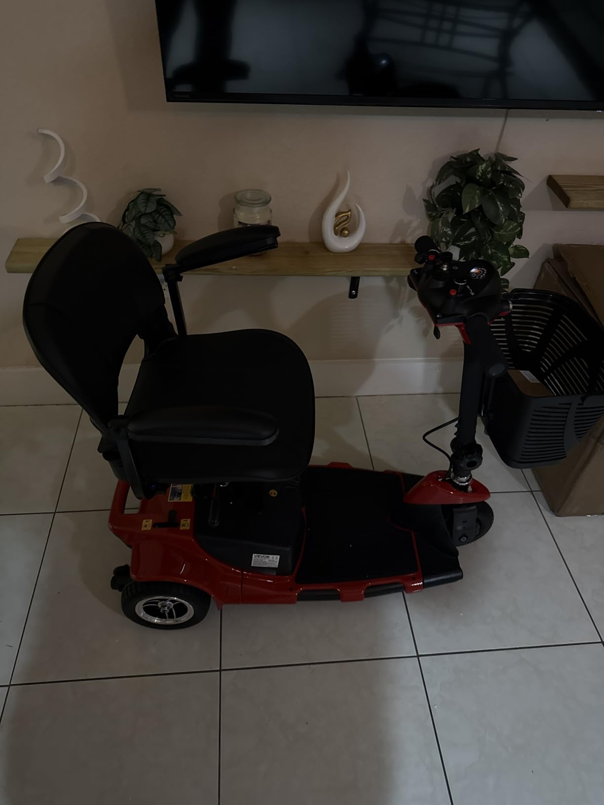 VEVOR 4-Wheel Enclosed Mobility Scooter for Seniors Adults, 660lbs Capacity, 3-Seater 2000W Electric Recreational Mobility Scooter 45 Miles Long Range, Remote Unlock, All-Terrain for Touring Shopping customer photo 2