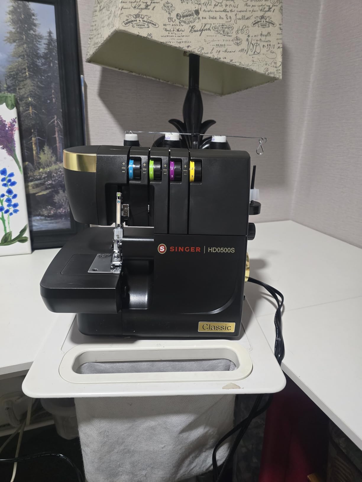 SINGER HD0500S Heavy Duty Serger Overlock Machine, 2-3-4 Thread, Black | Accessories, 6 stitches, 1300 stitches/min, LED light, free arm, adjustable differential feed, metal frame, for home decor customer photo 1
