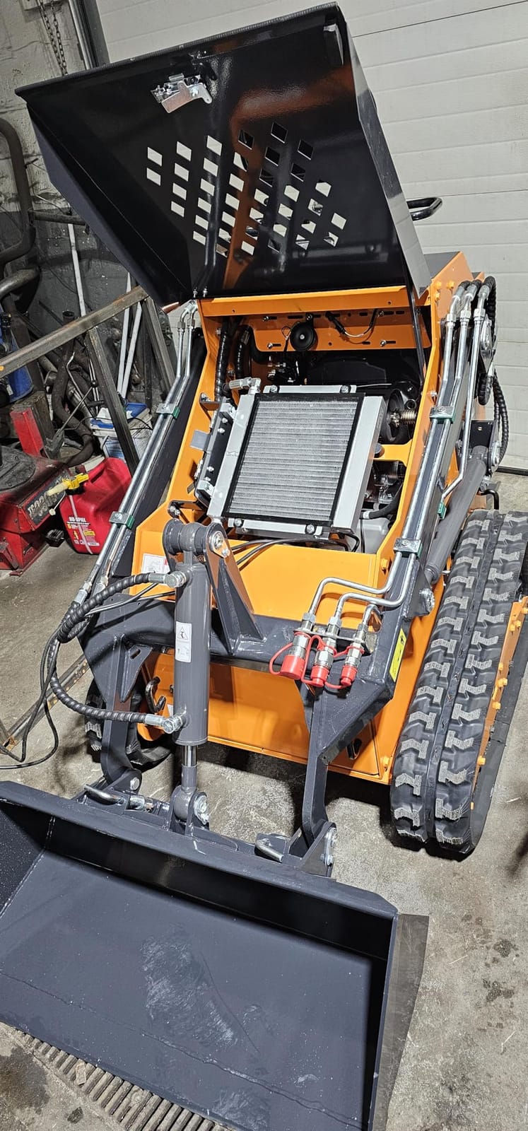 Mini Skid Steer T460 Compact Stand-On Tracked Skid Steer Loader (with 43.8-inch Bucket) – Dual-Pump, 23 HP, Multi-Functional, hydraulically Driven Compact Track Loader – in Stock in the USA (Orange) customer photo 1