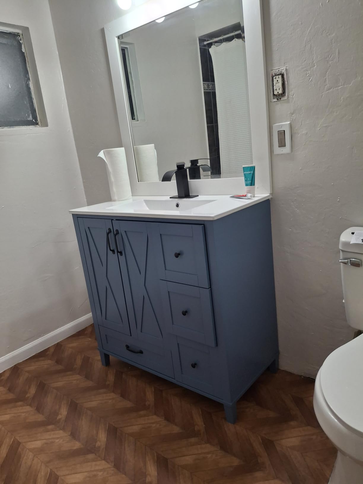 Art3d 10-Pack Herringbone Peel and Stick Floor Tiles (10 Sq.Ft), Grey customer photo 1