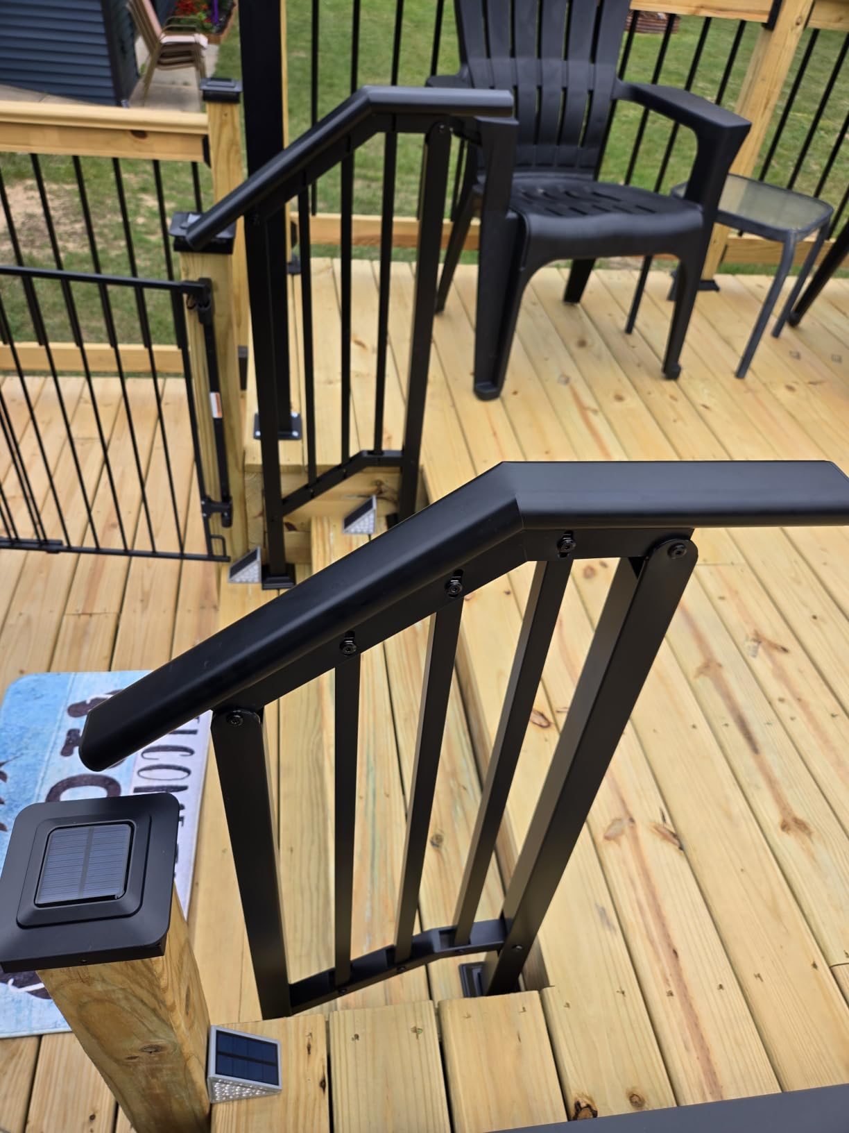 VIVOHOME 4-Step Hand Rails for Outdoor Steps, Straight-Oval and Balusters customer photo 1
