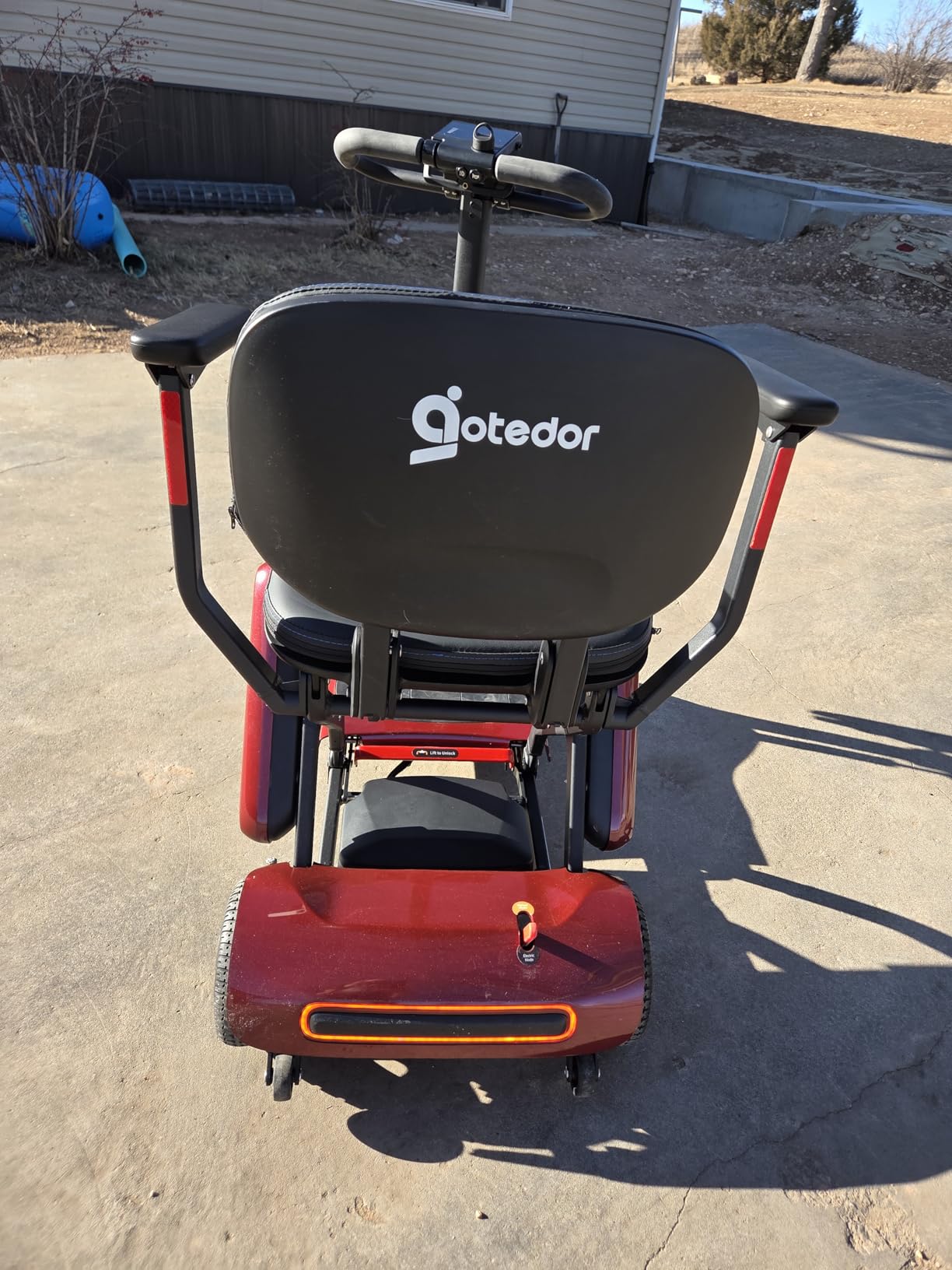 Aotedor Foldable Mobility Scooter for Seniors, 20 Miles Long Range Safe & Comfortable Lightweight Folding Scooter with 275lb Capacity All-Terrain Airline Cruise & FSA Approved - Extended Range customer photo 1