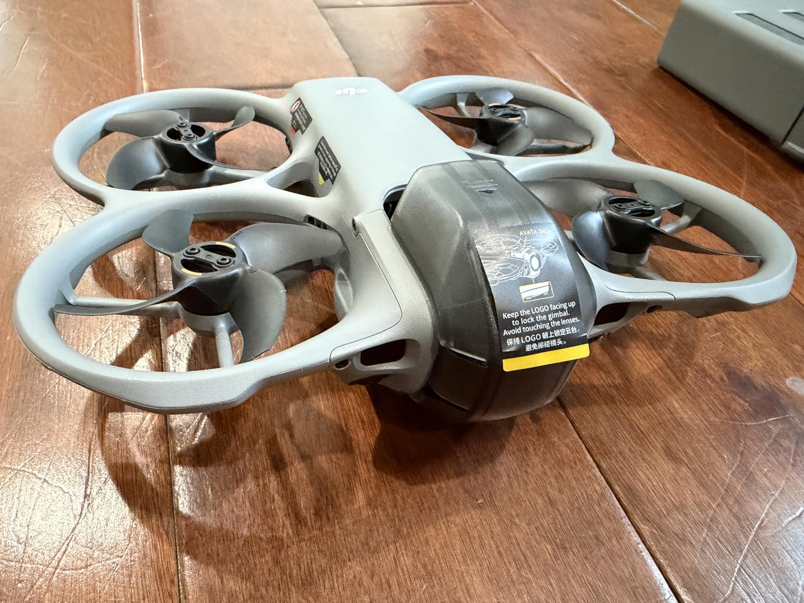 DJI Avata 360 Fly More Combo (RC 2), 8K 360° Camera Drone | 1-Inch-Equivalent 360° Imaging, 8K/60fps HDR, Aerial Filming, Three Batteries, Propeller Guard customer photo 2